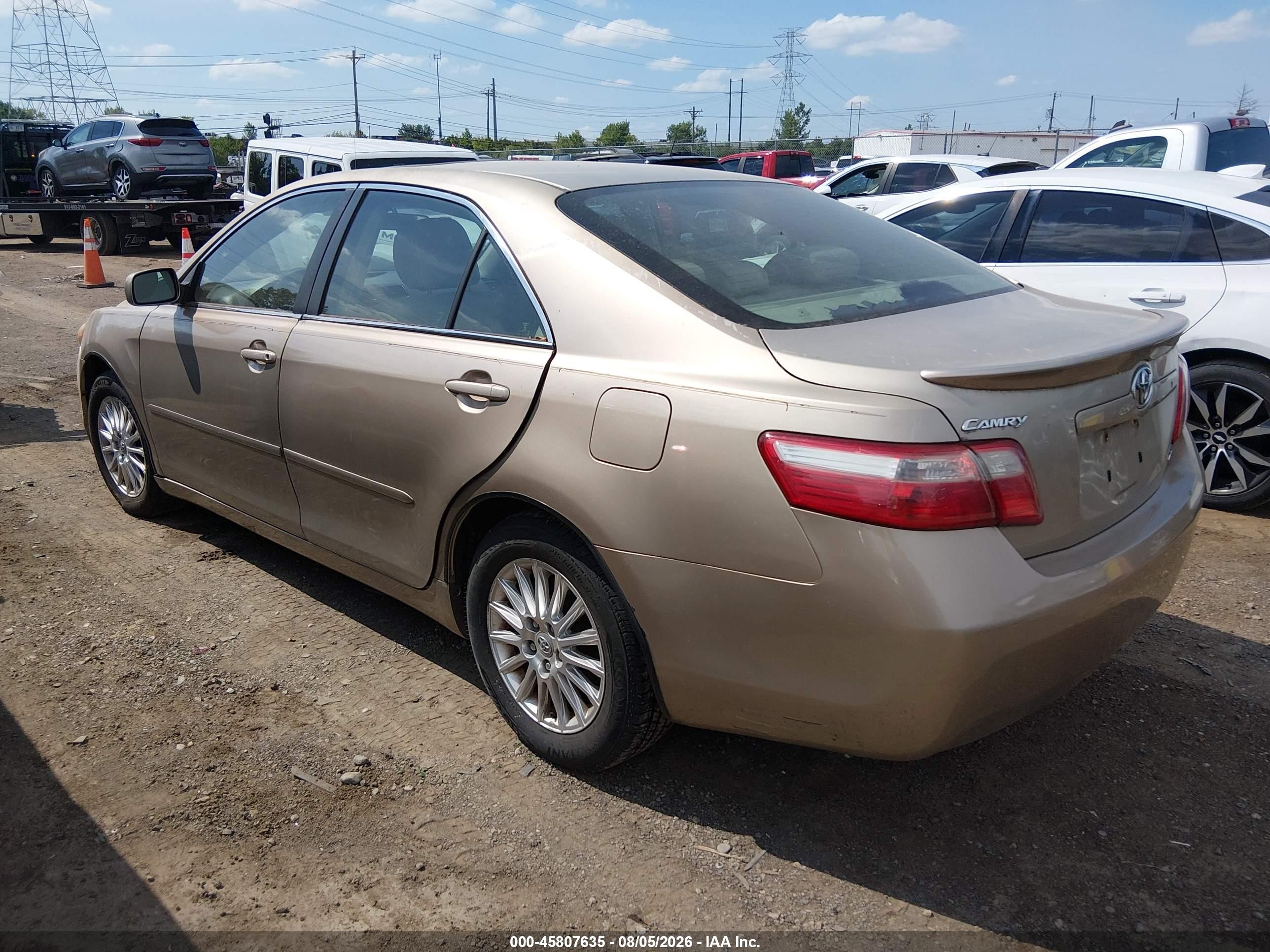 2007 Toyota Camry Le Gold vin: 4T1BE46K67U038602