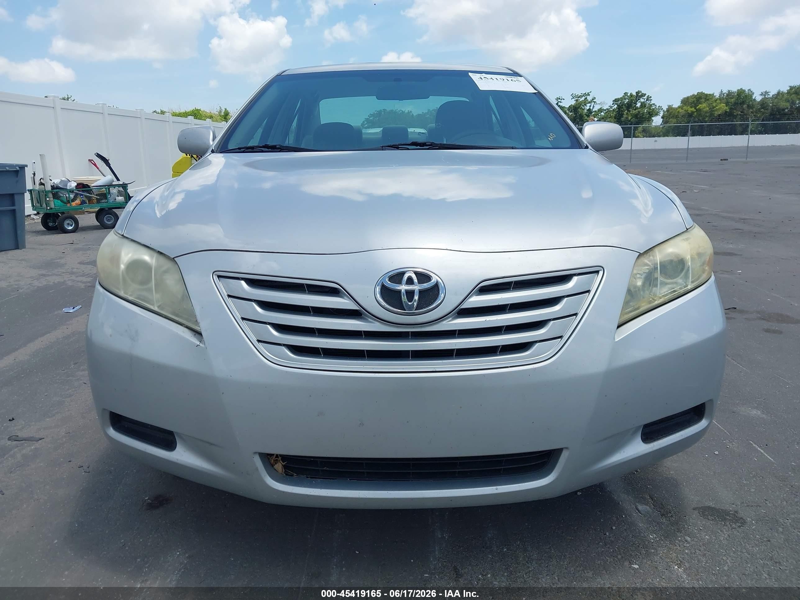 2007 Toyota Camry Le Серебряный vin: 4T1BE46K67U083264