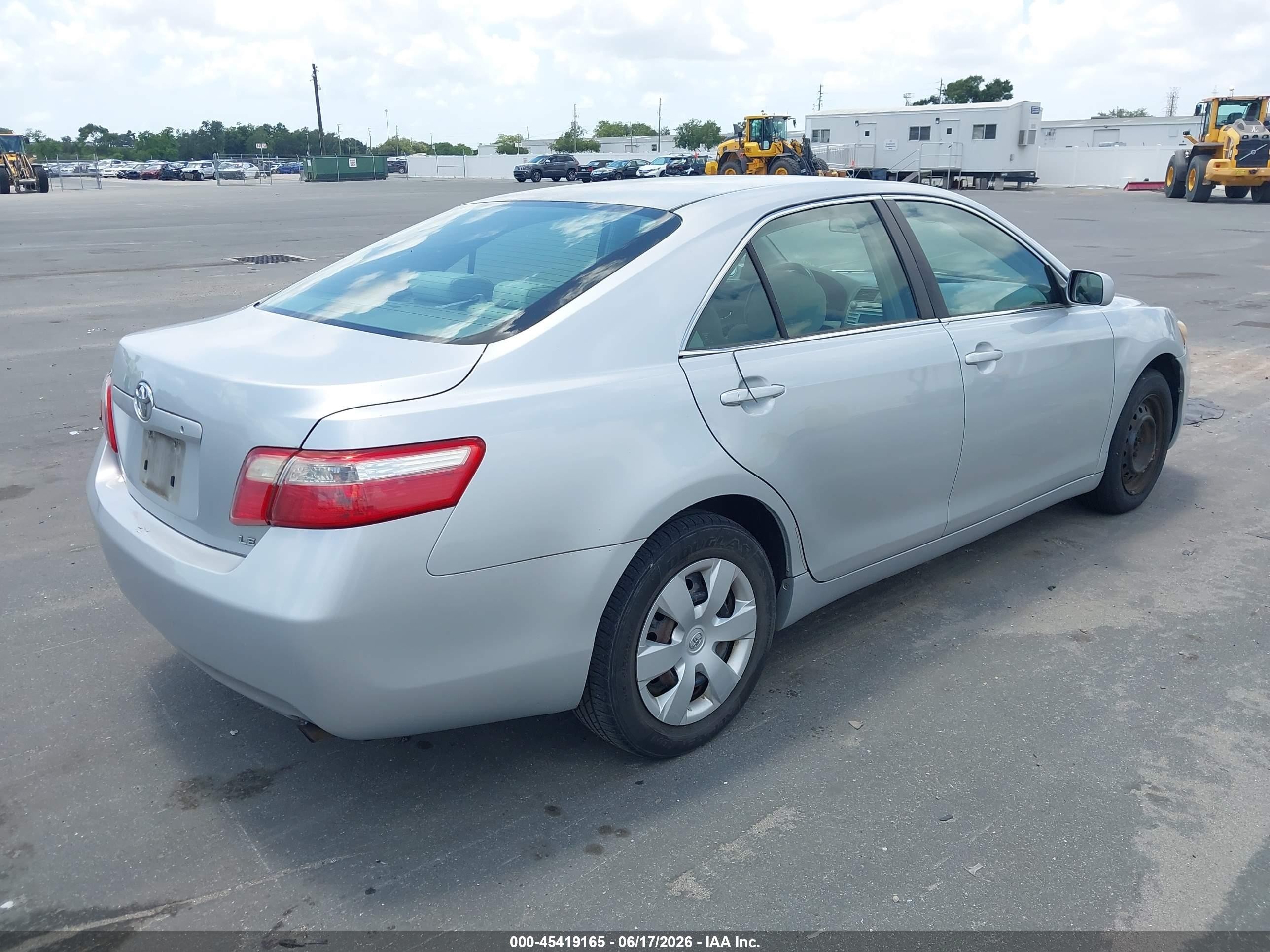 2007 Toyota Camry Le Серебряный vin: 4T1BE46K67U083264