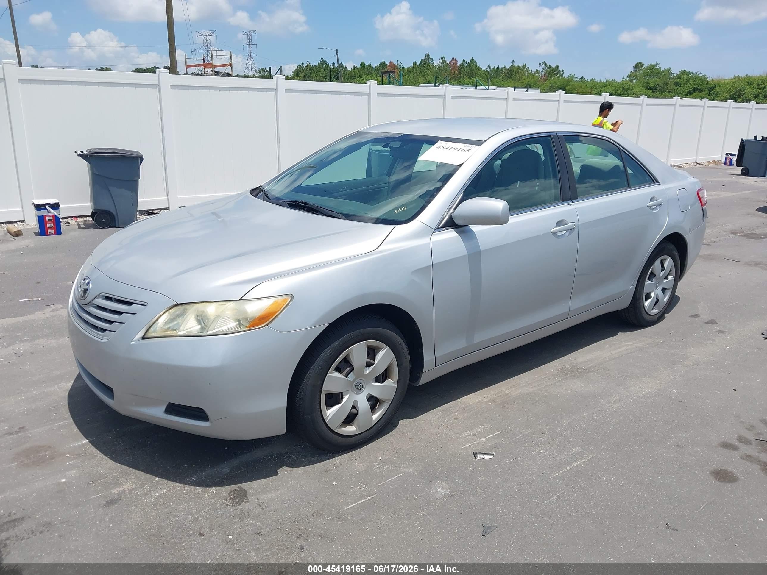 2007 Toyota Camry Le Серебряный vin: 4T1BE46K67U083264
