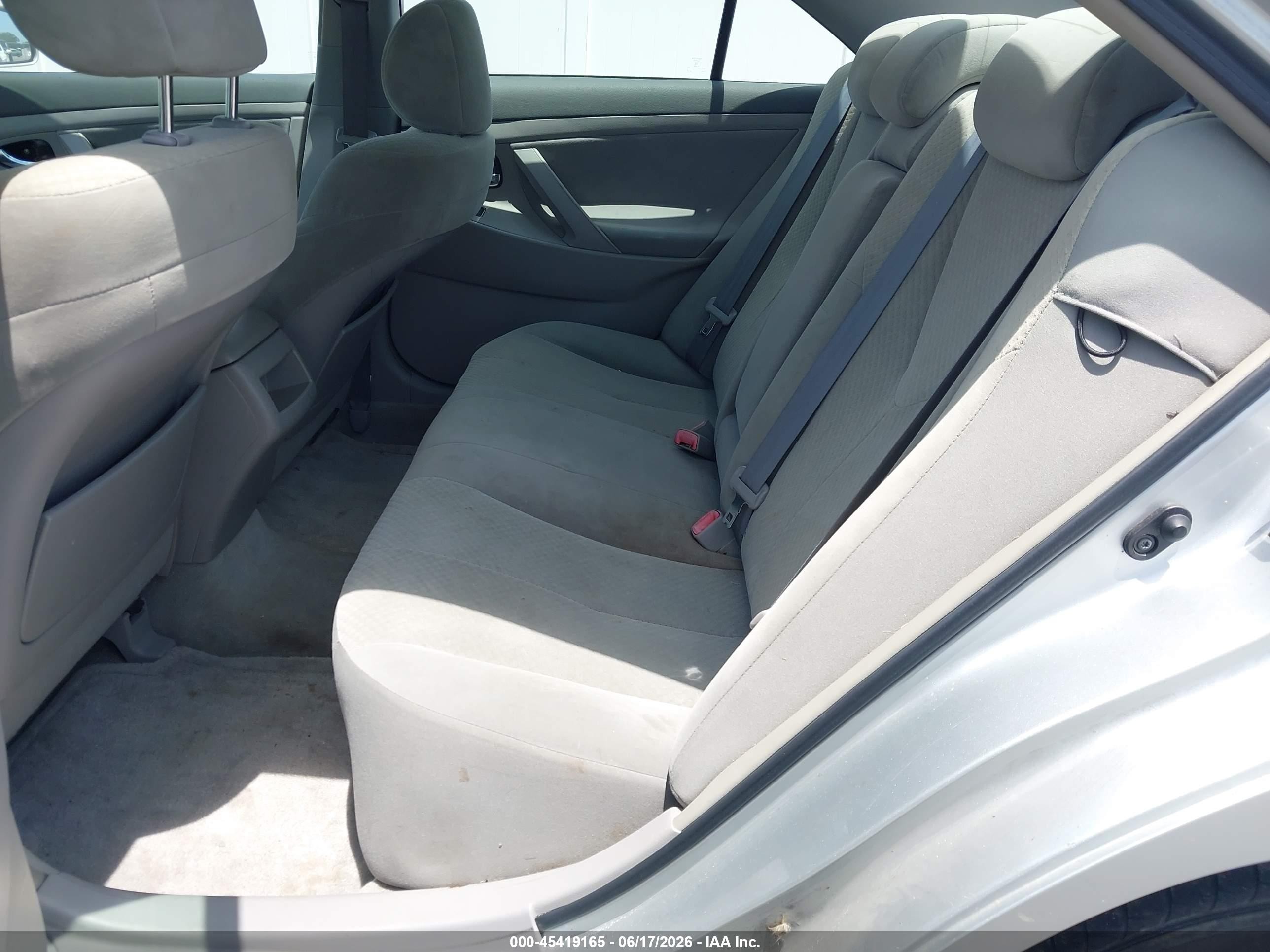 2007 Toyota Camry Le Серебряный vin: 4T1BE46K67U083264