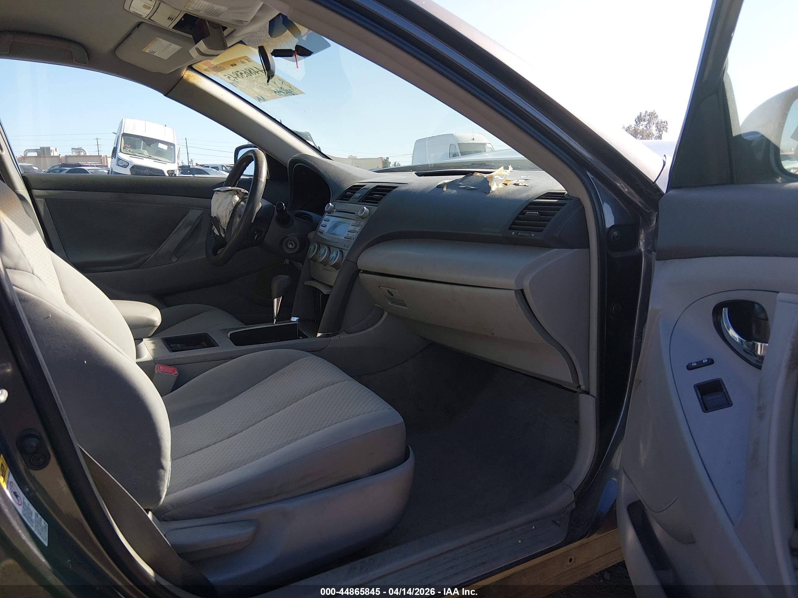 2007 Toyota Camry Le Gray vin: 4T1BE46K67U090540
