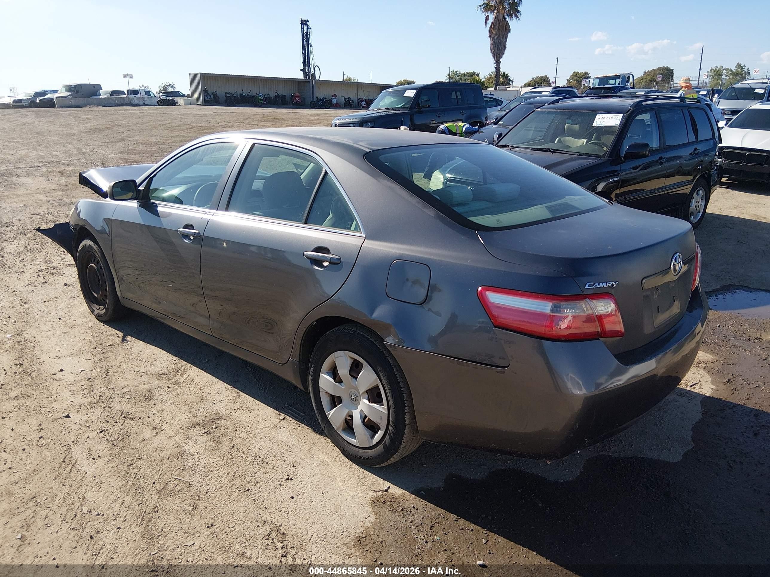 2007 Toyota Camry Le Gray vin: 4T1BE46K67U090540