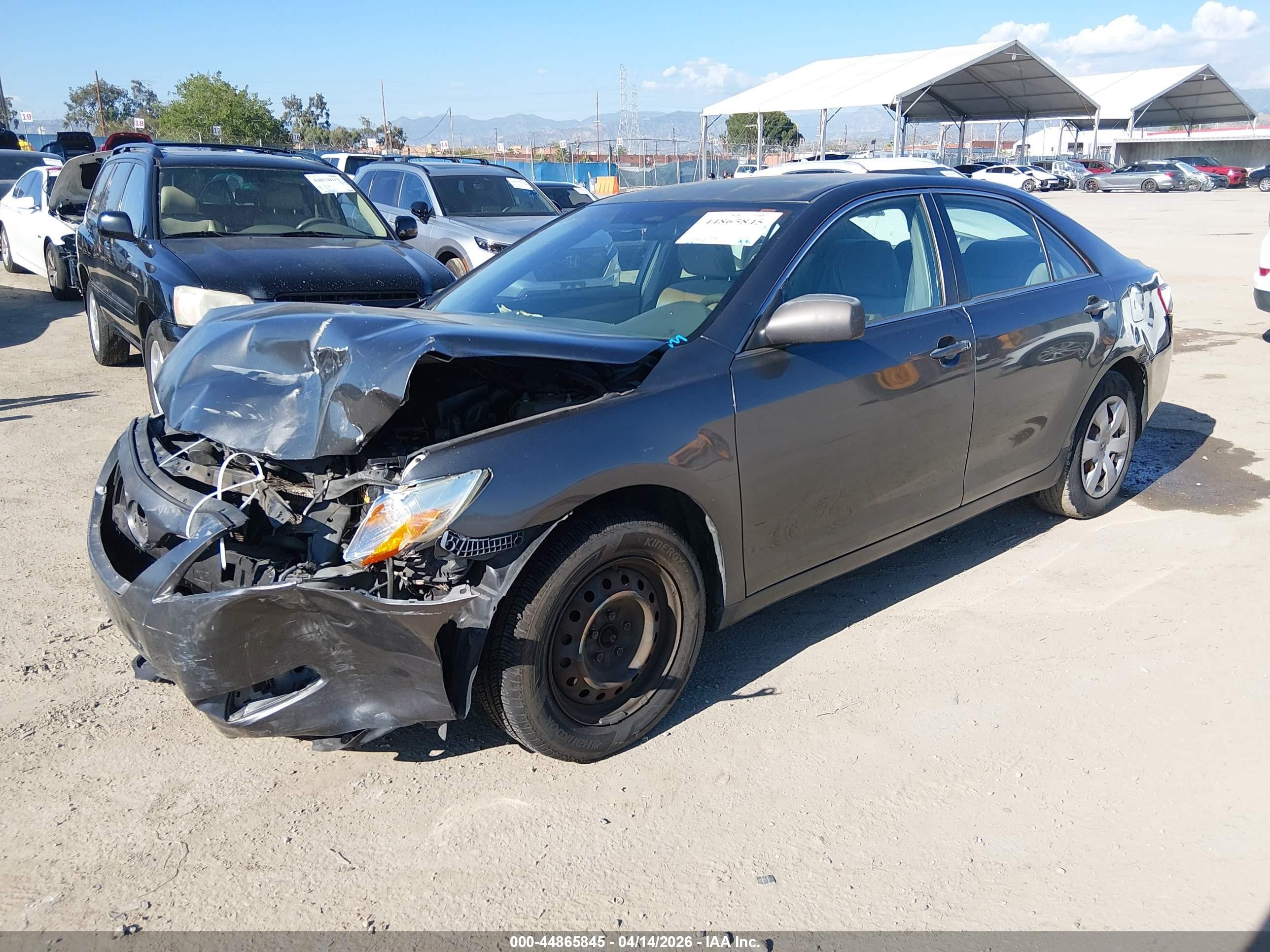2007 Toyota Camry Le Gray vin: 4T1BE46K67U090540