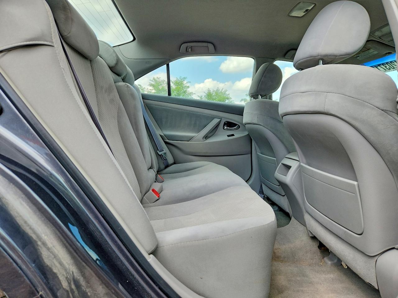 2007 Toyota Camry Le Gray vin: 4T1BE46K67U107367