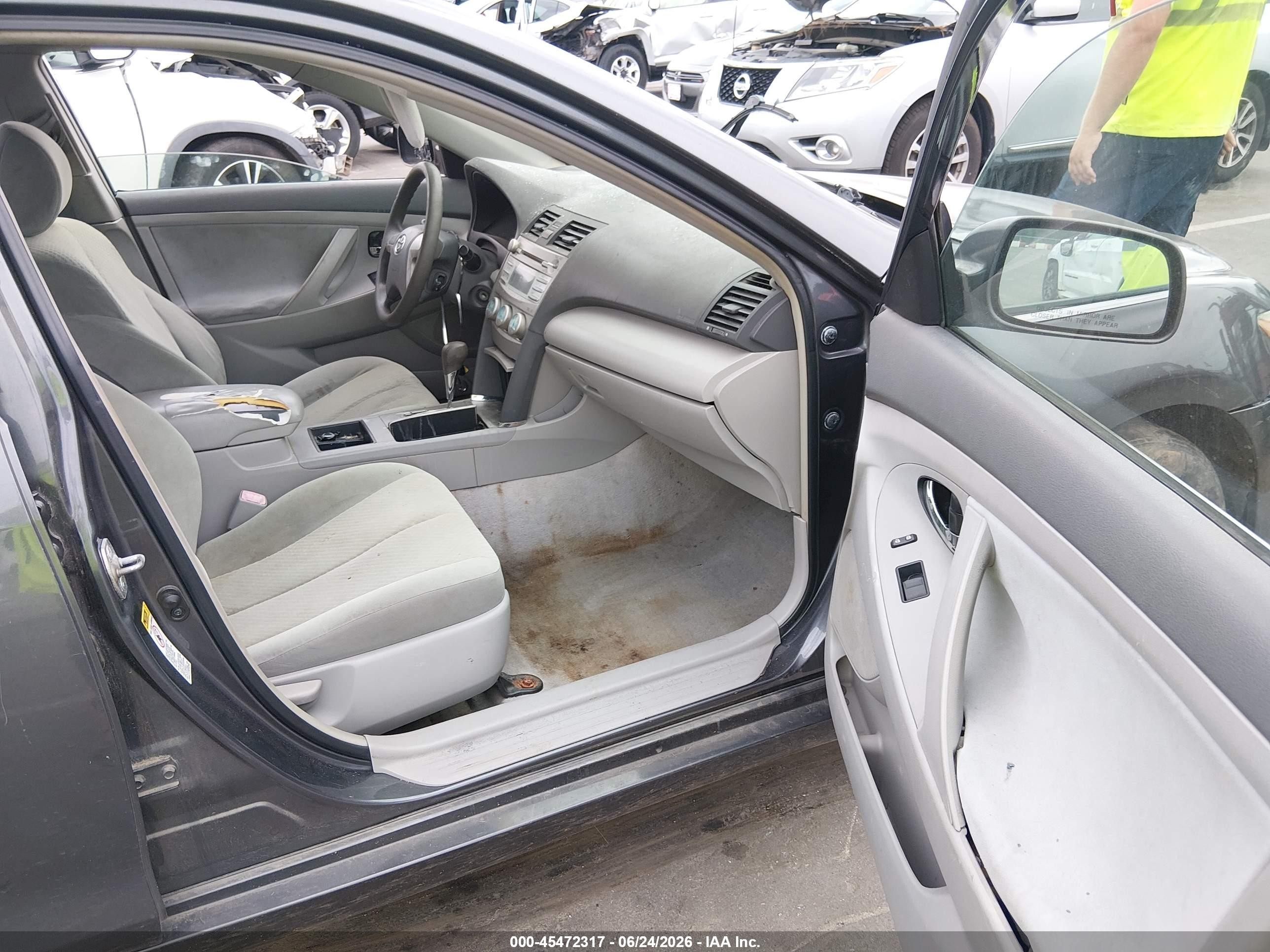 2007 Toyota Camry Le Gray vin: 4T1BE46K67U113671