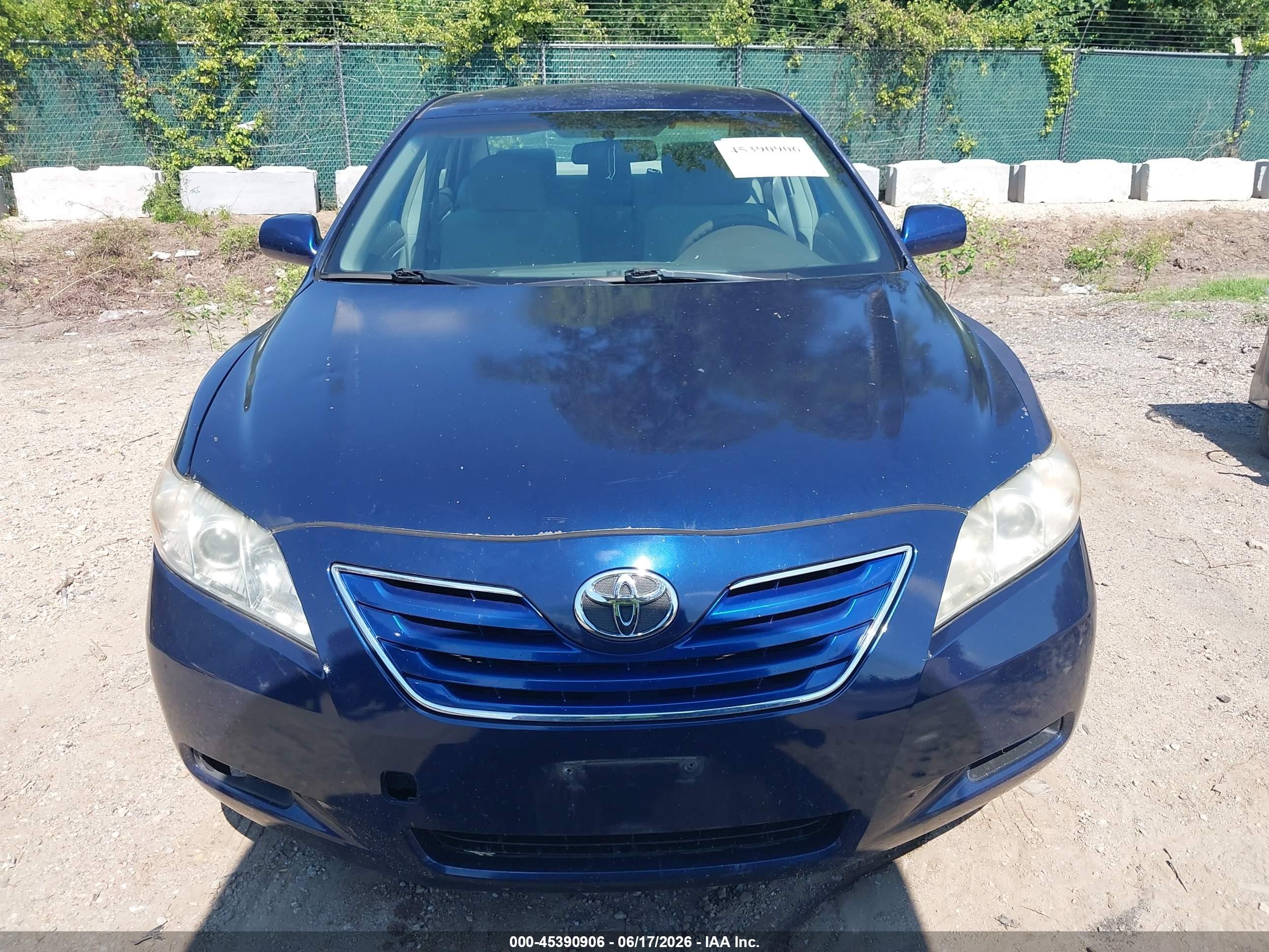 2007 Toyota Camry Le Blue vin: 4T1BE46K67U121057