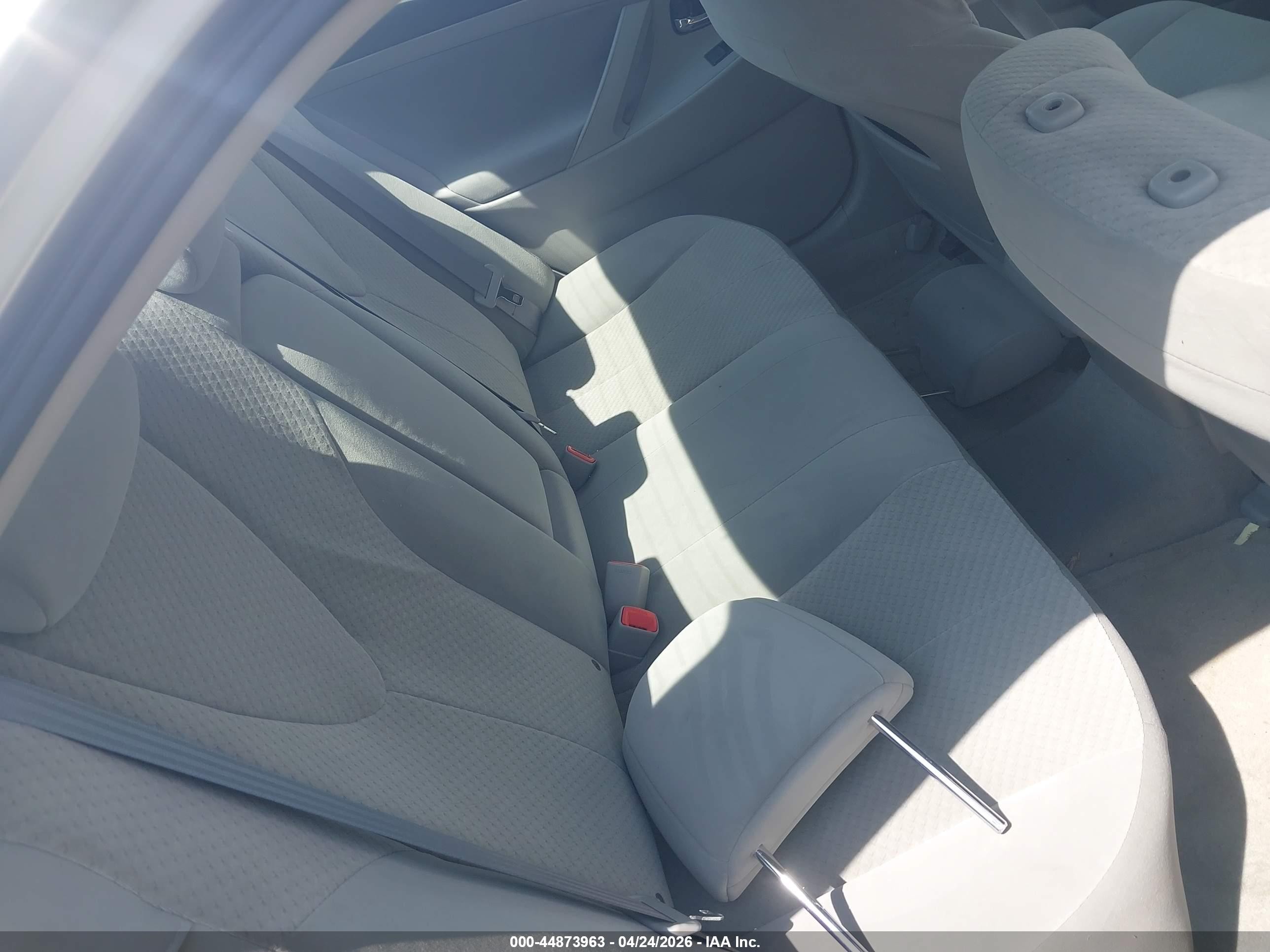 2007 Toyota Camry Le Серый vin: 4T1BE46K67U153183