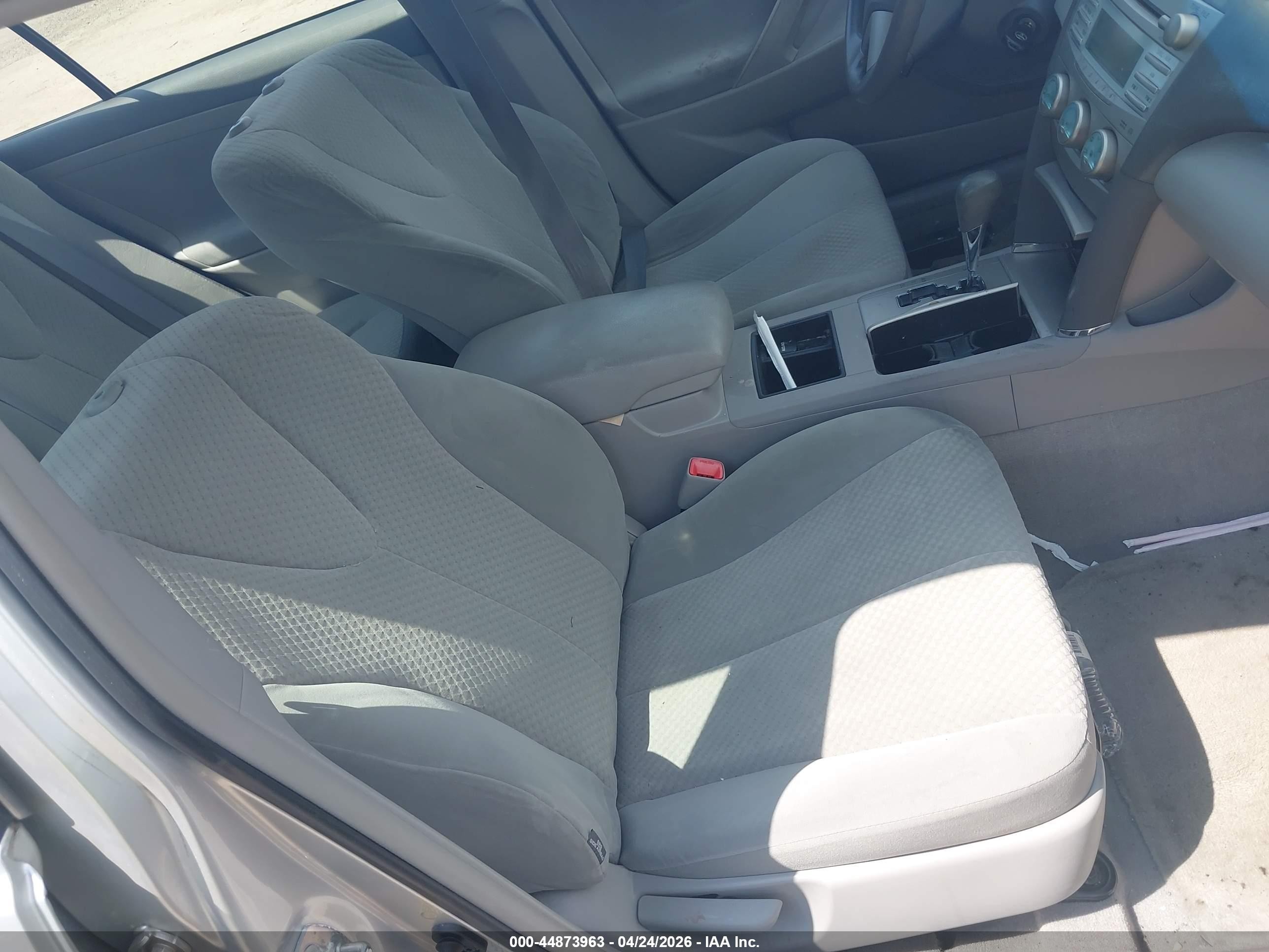 2007 Toyota Camry Le Серый vin: 4T1BE46K67U153183
