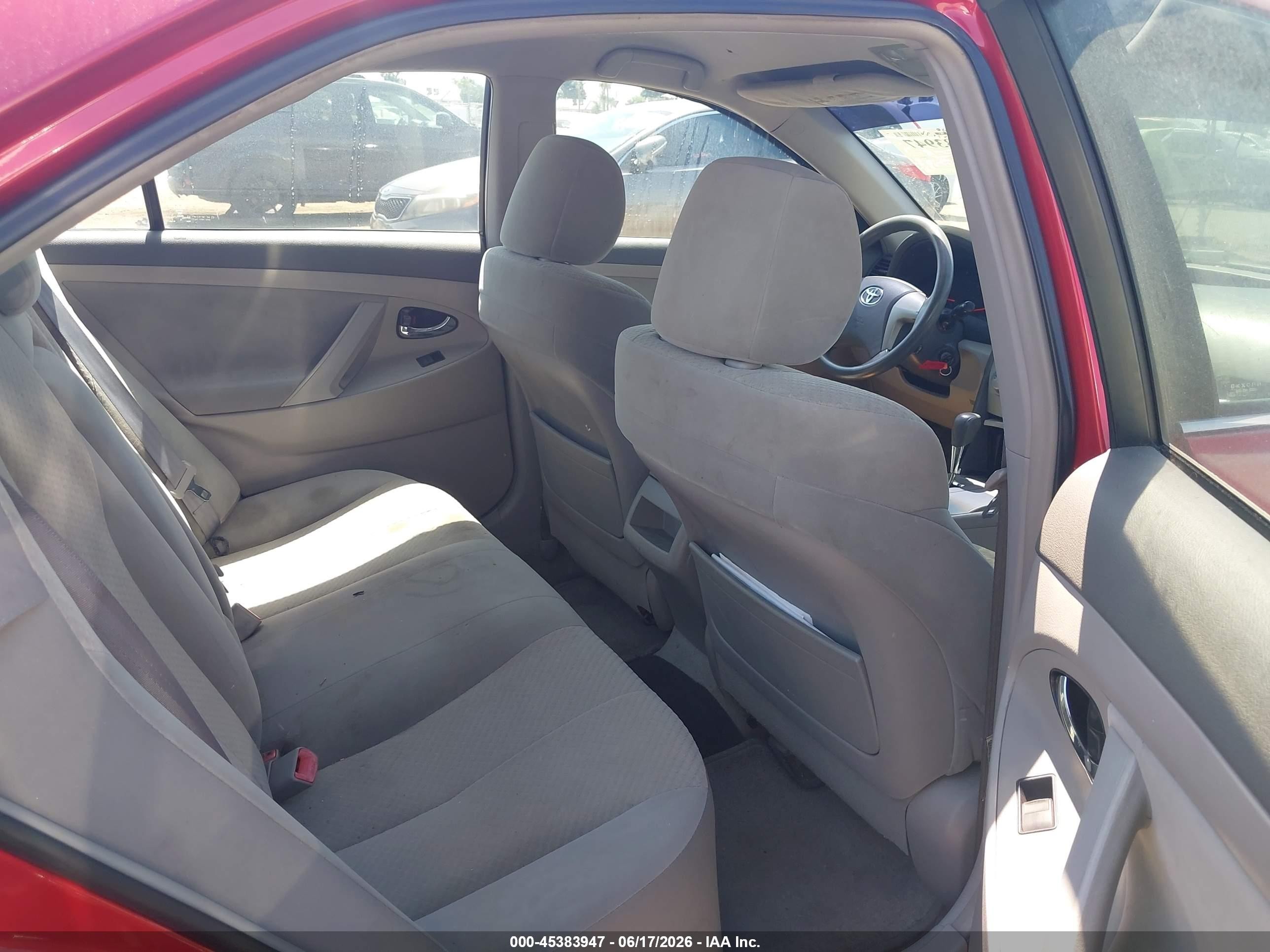 2007 Toyota Camry Le Red vin: 4T1BE46K67U193392