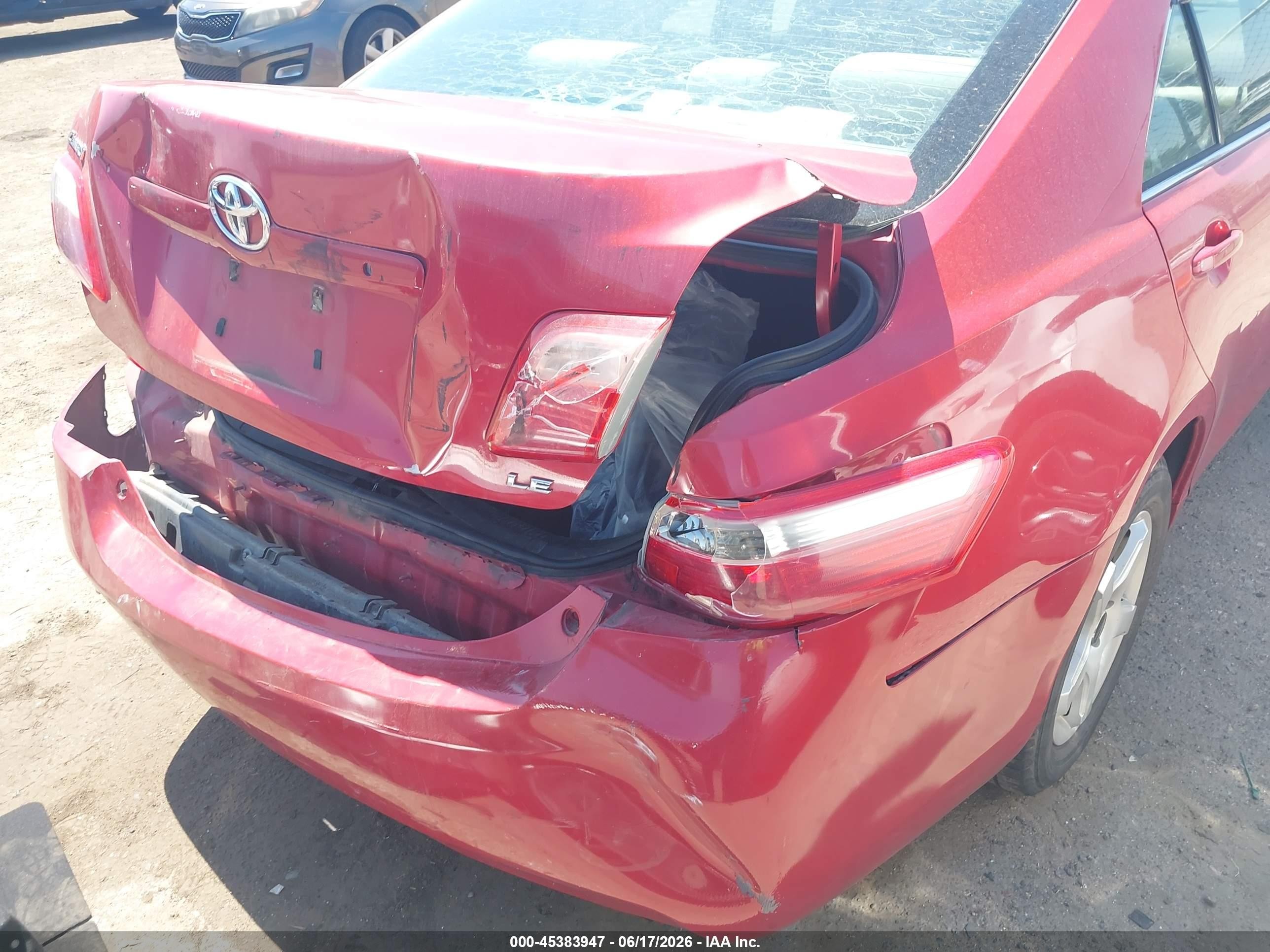 2007 Toyota Camry Le Red vin: 4T1BE46K67U193392
