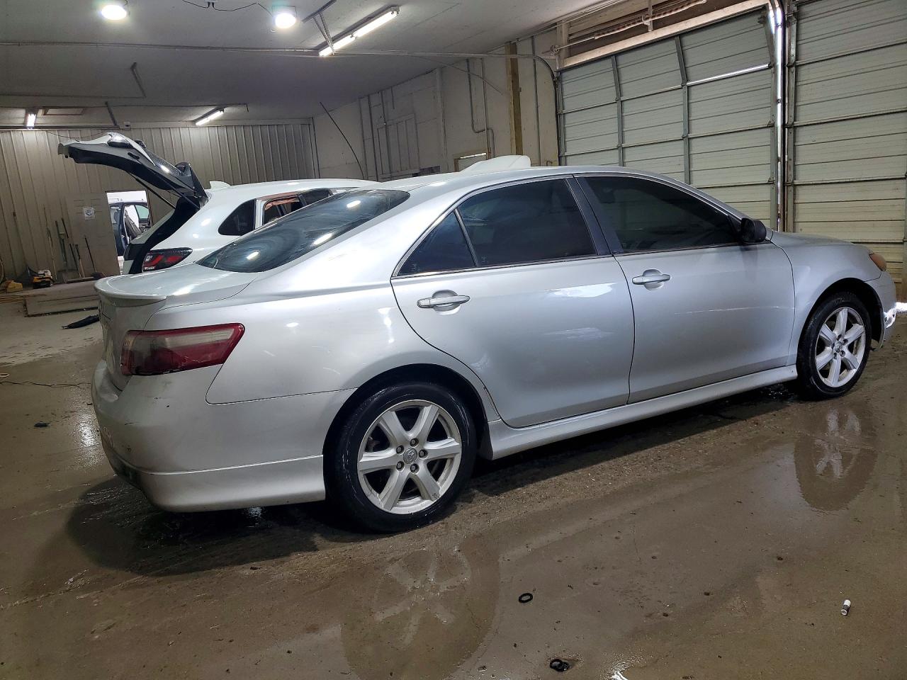 2007 Toyota Camry Se Silver vin: 4T1BE46K67U194607