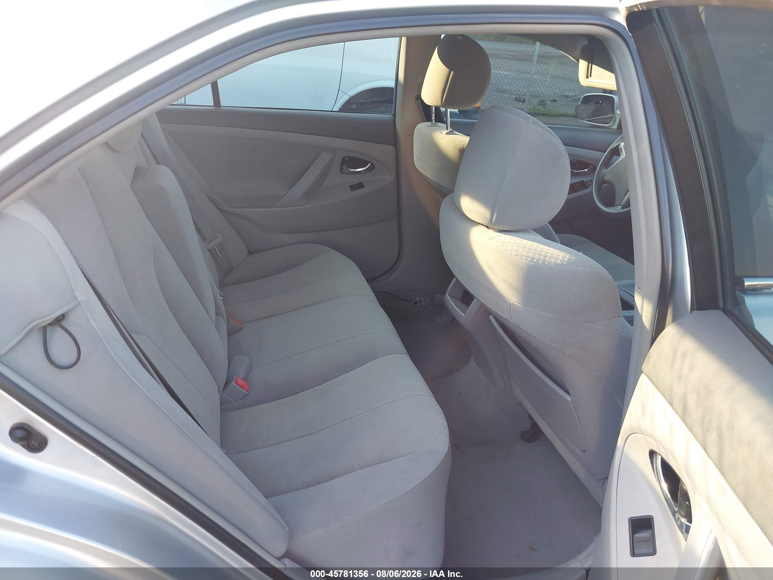 2007 Toyota Camry Le Серый vin: 4T1BE46K67U533446