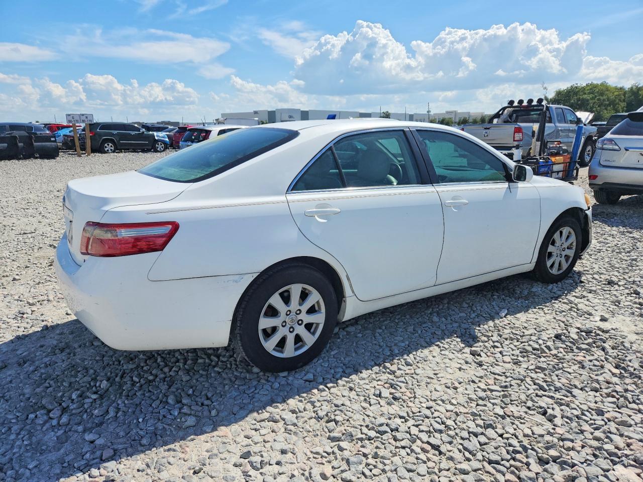 2007 Toyota Camry Le White vin: 4T1BE46K67U536797