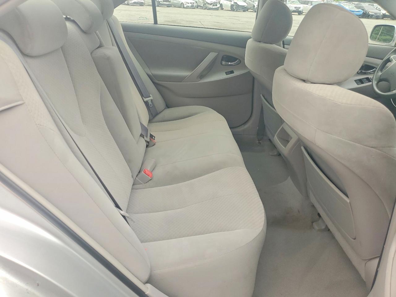 2007 Toyota Camry Le Серебряный vin: 4T1BE46K67U587569