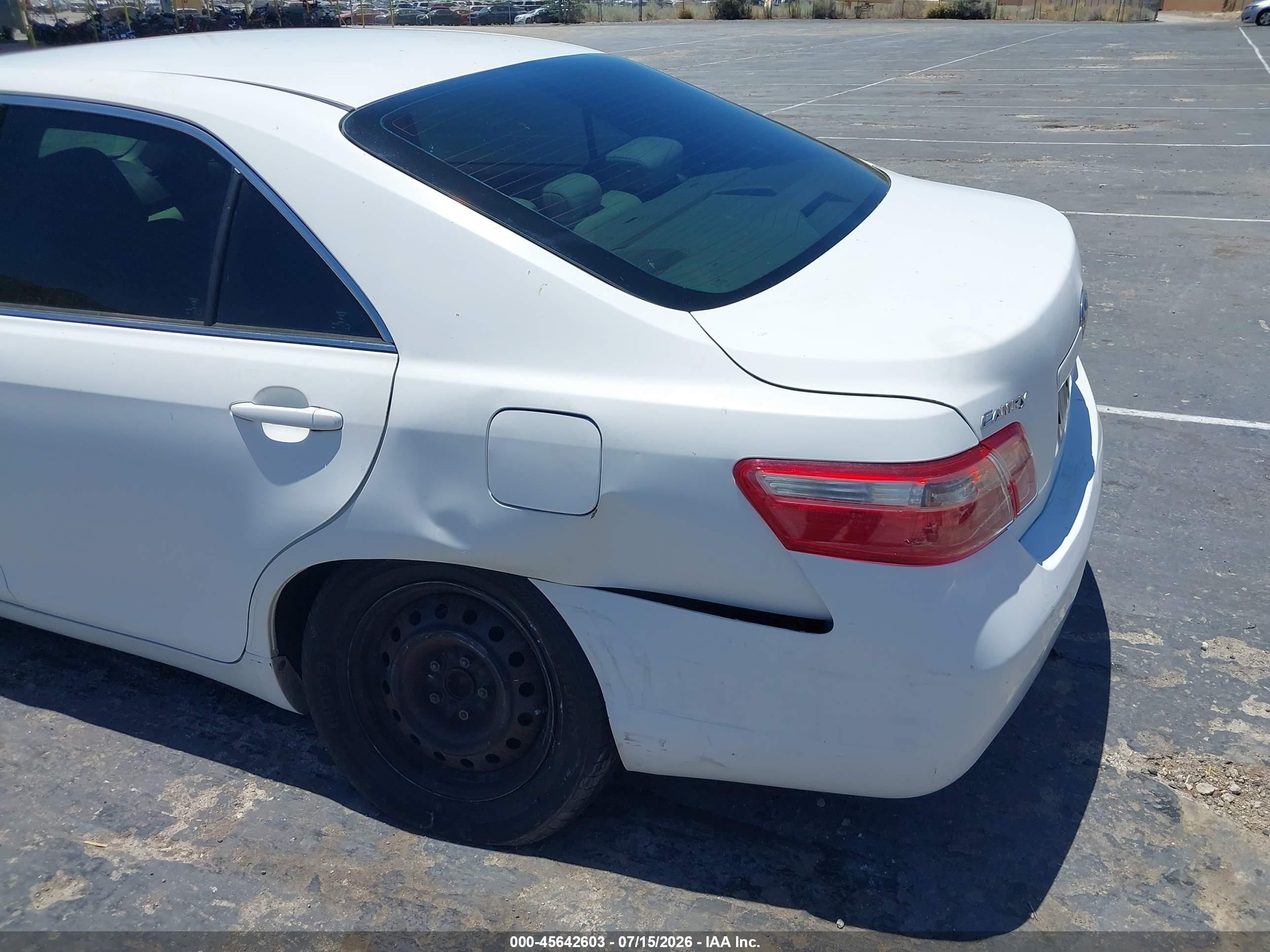 2007 Toyota Camry Le White vin: 4T1BE46K67U620344
