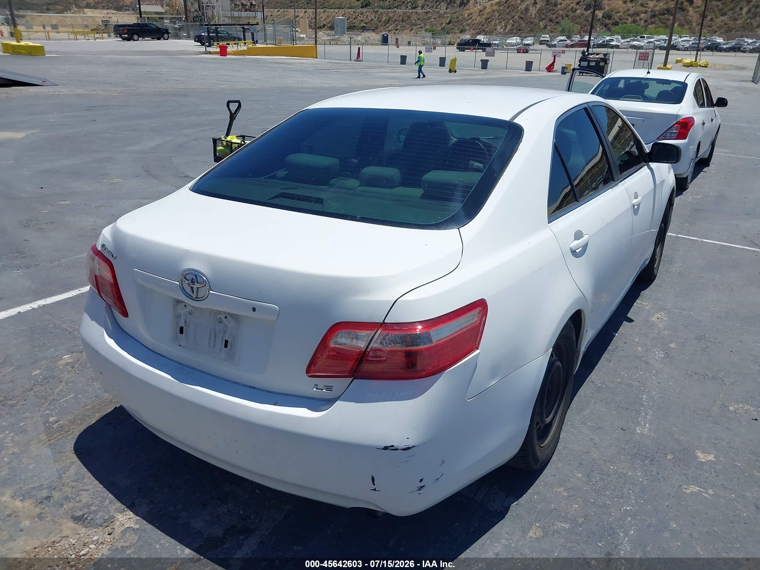2007 Toyota Camry Le White vin: 4T1BE46K67U620344