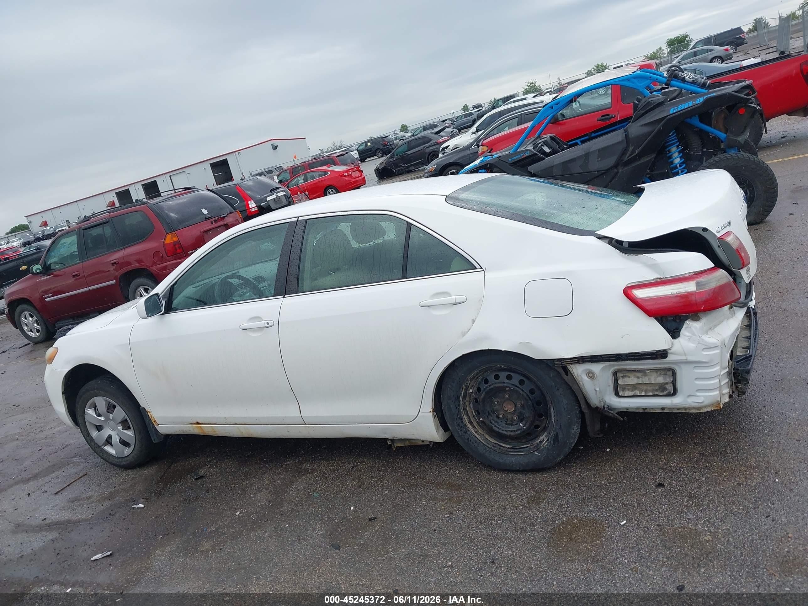 2007 Toyota Camry Le White vin: 4T1BE46K67U640013