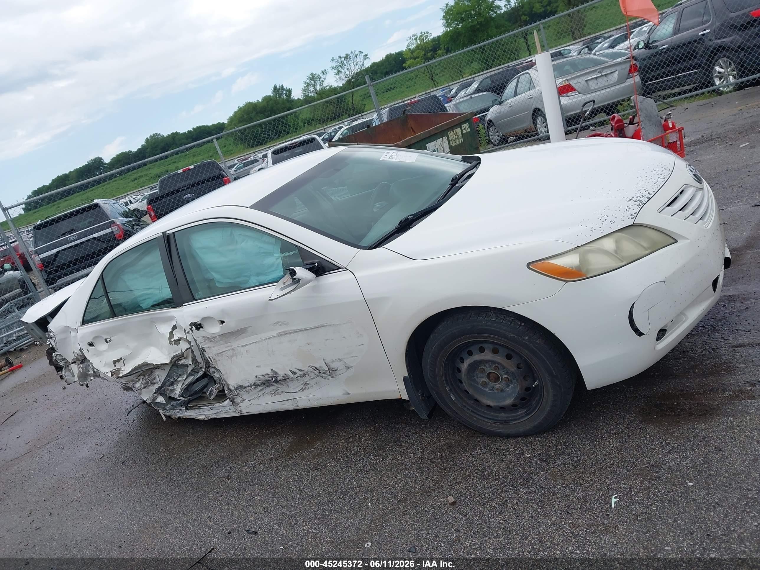 2007 Toyota Camry Le White vin: 4T1BE46K67U640013