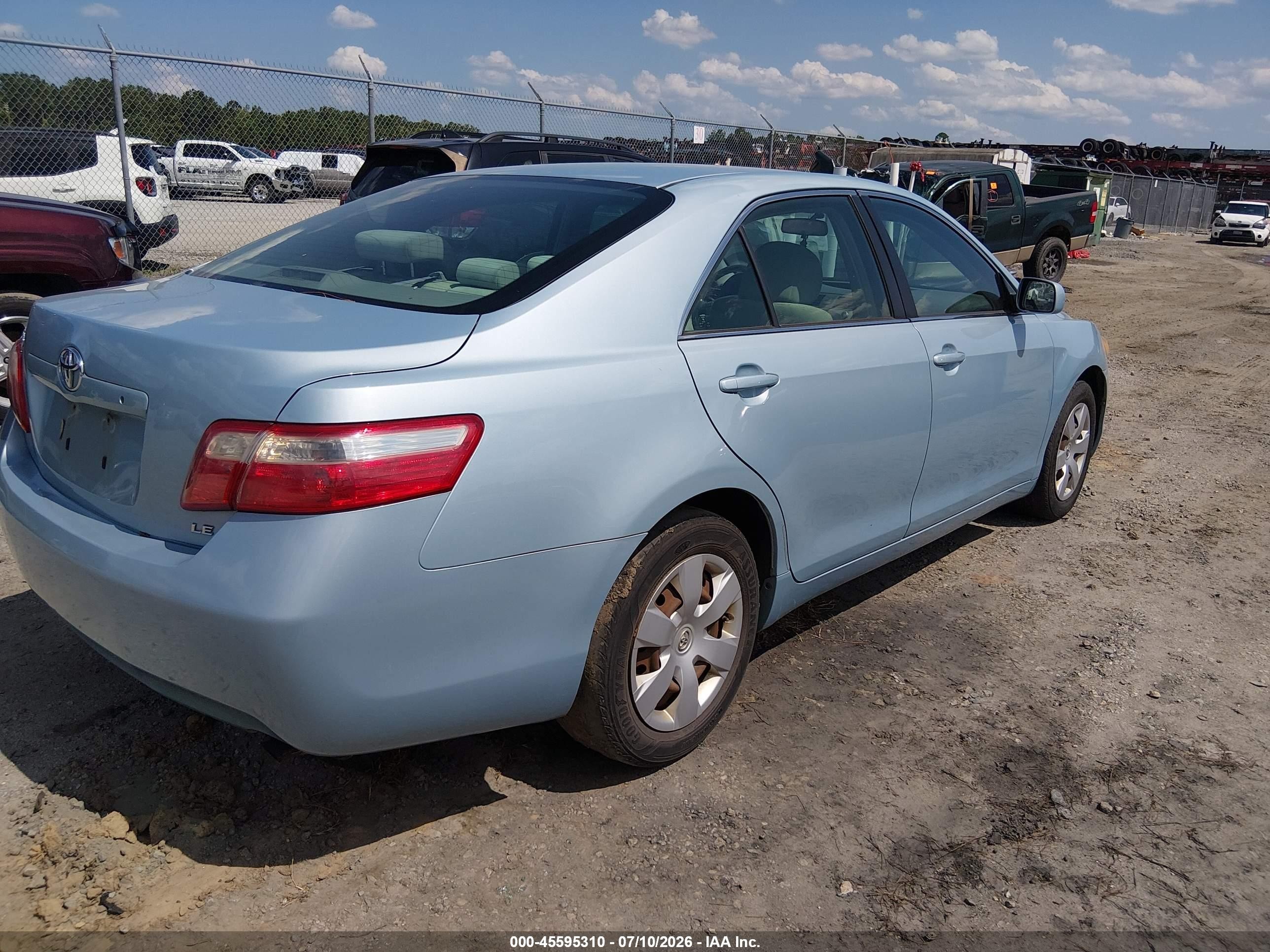 2007 Toyota Camry Le Light Blue vin: 4T1BE46K67U656552
