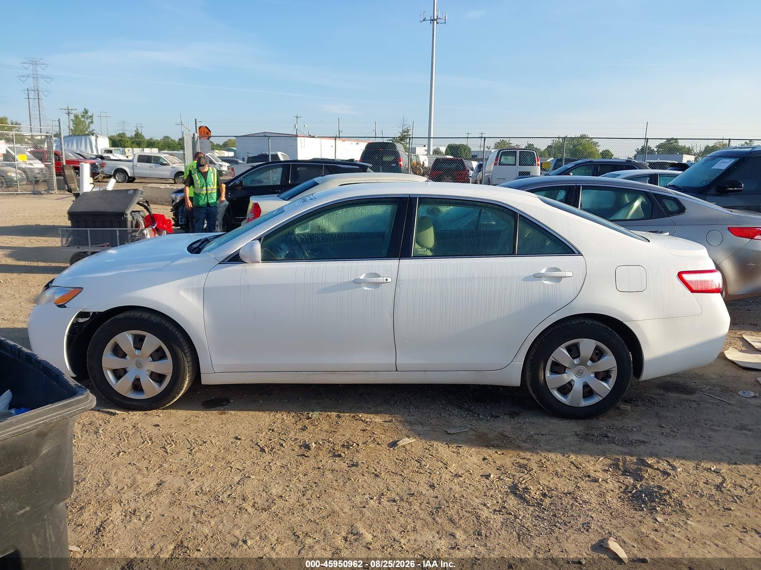 2007 Toyota Camry Ce Белый vin: 4T1BE46K67U658043