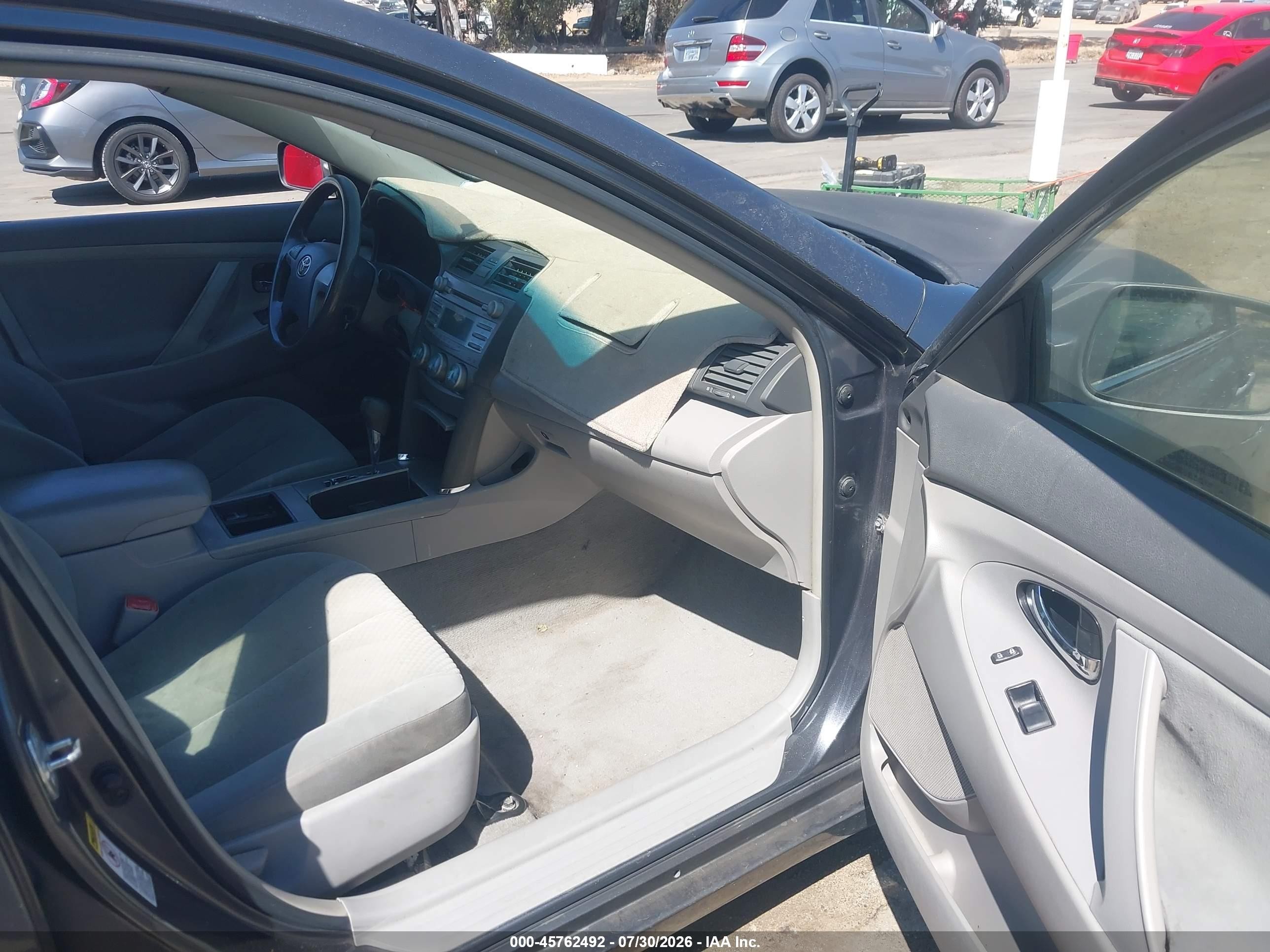 2007 Toyota Camry Le Gray vin: 4T1BE46K67U671441