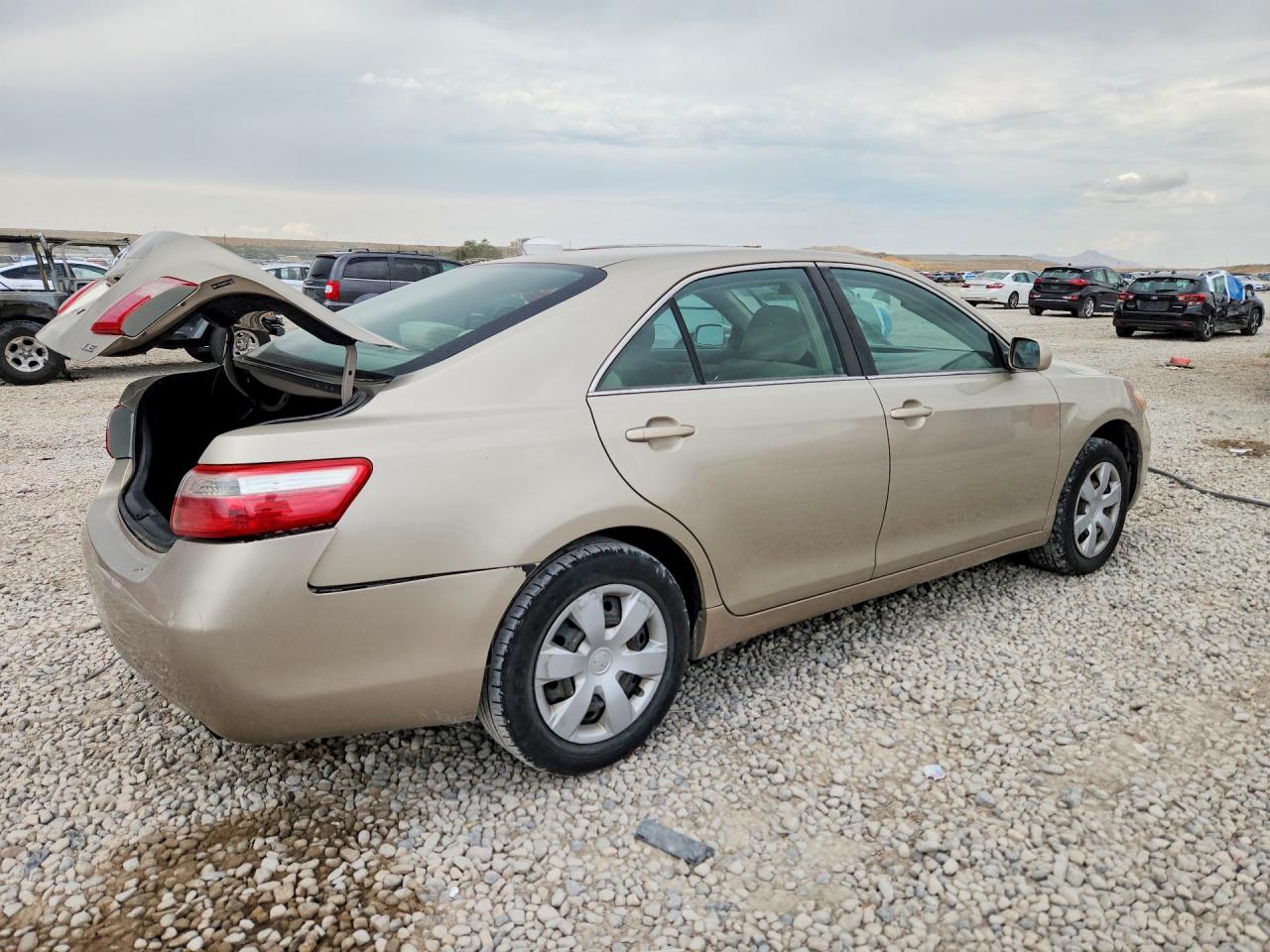 2007 Toyota Camry Le Tan vin: 4T1BE46K67U714837