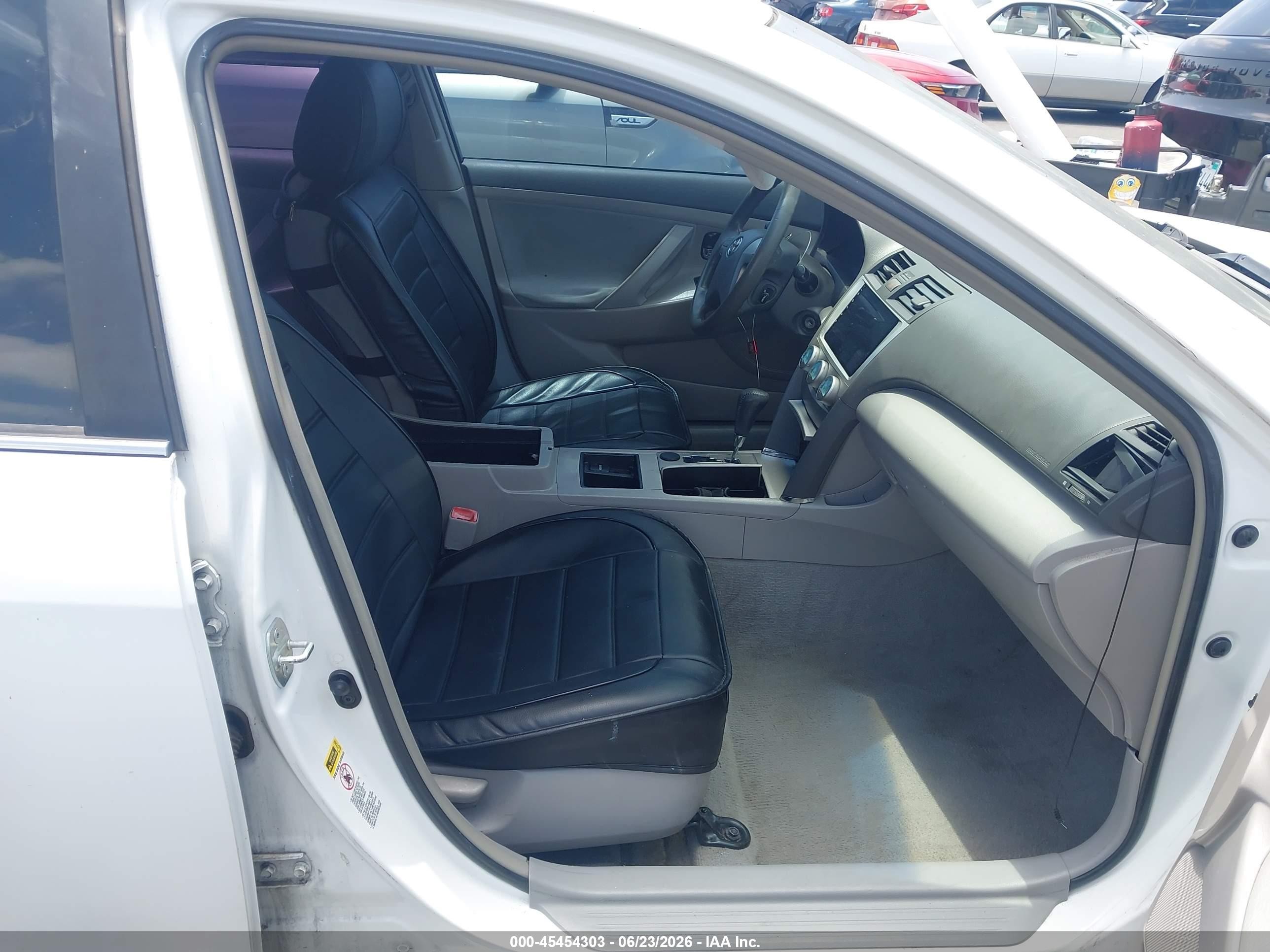 2007 Toyota Camry Le White vin: 4T1BE46K67U728463