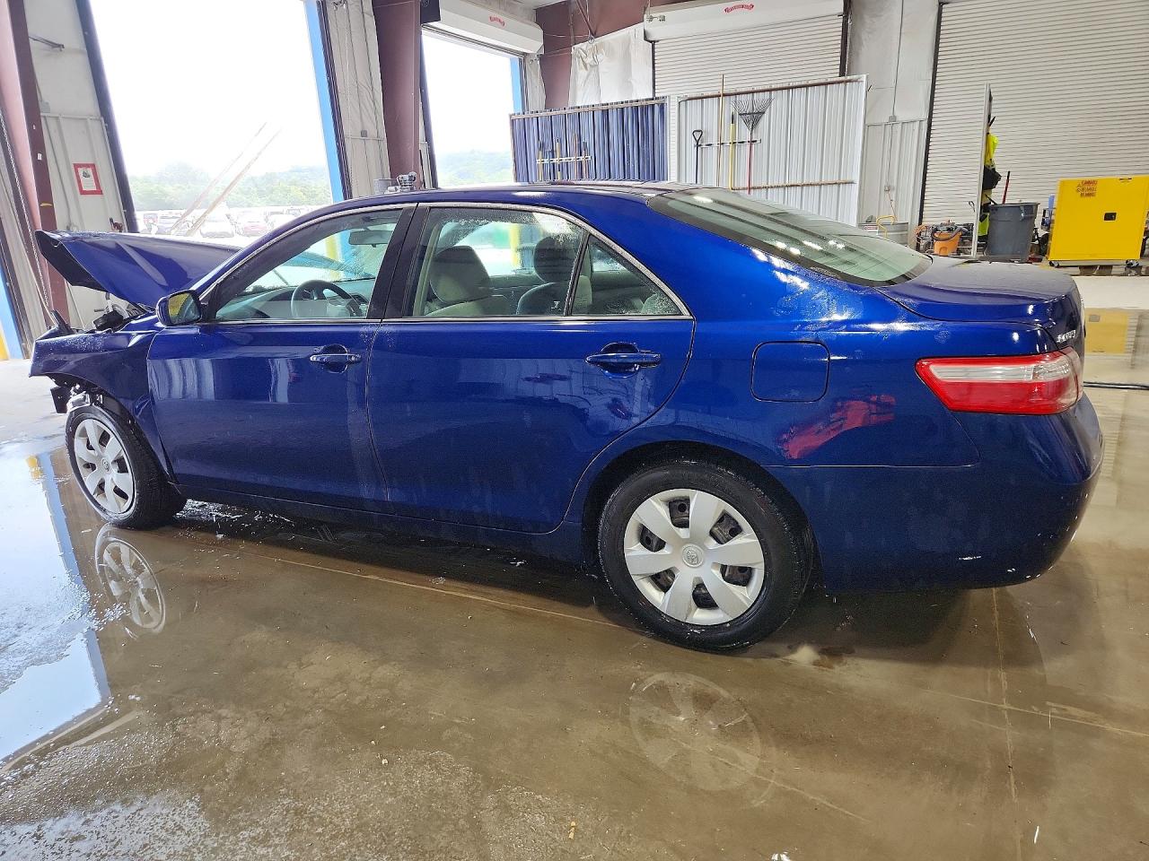 2008 Toyota Camry Le Blue vin: 4T1BE46K68U255035