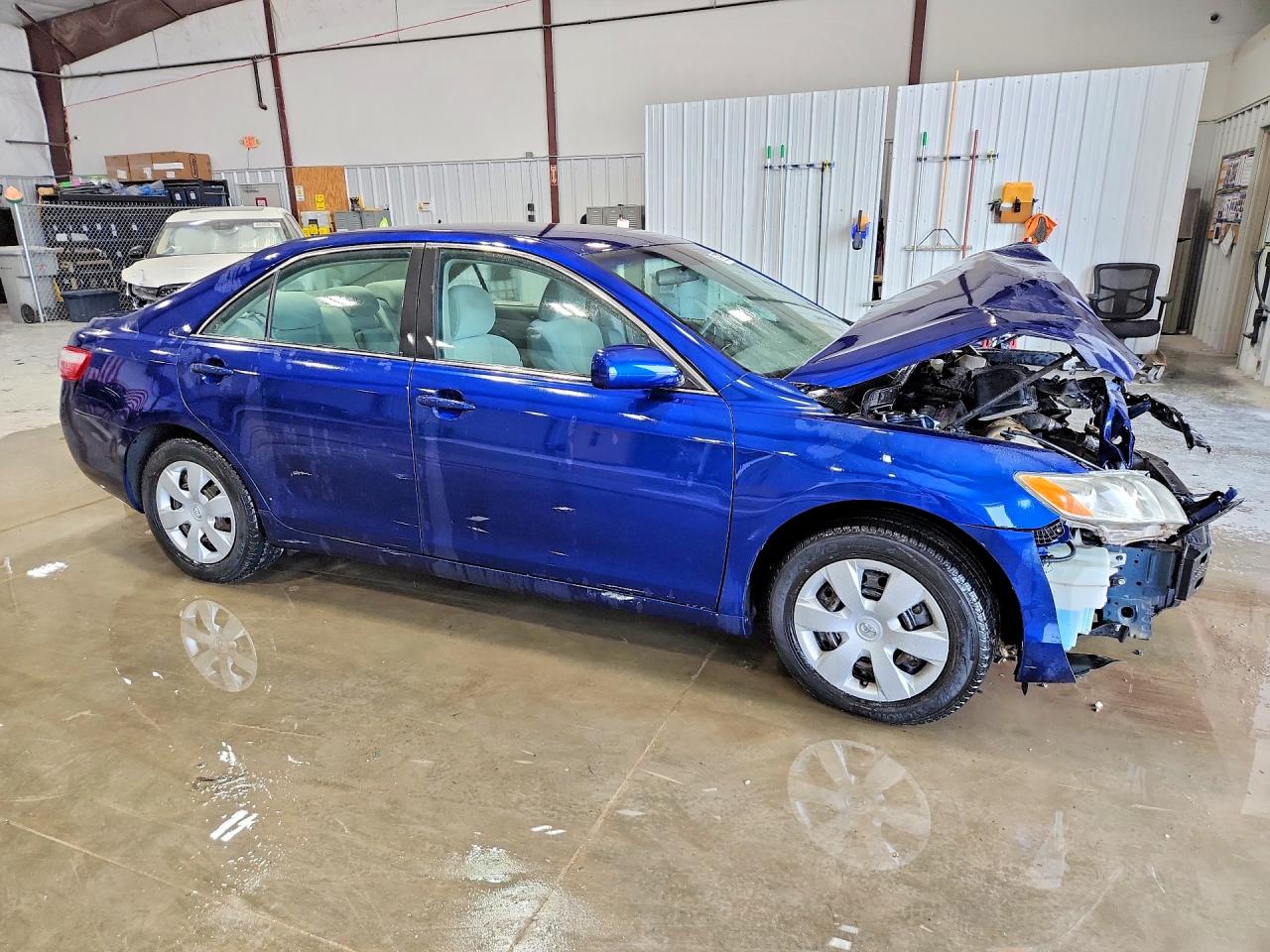 2008 Toyota Camry Le Blue vin: 4T1BE46K68U255035