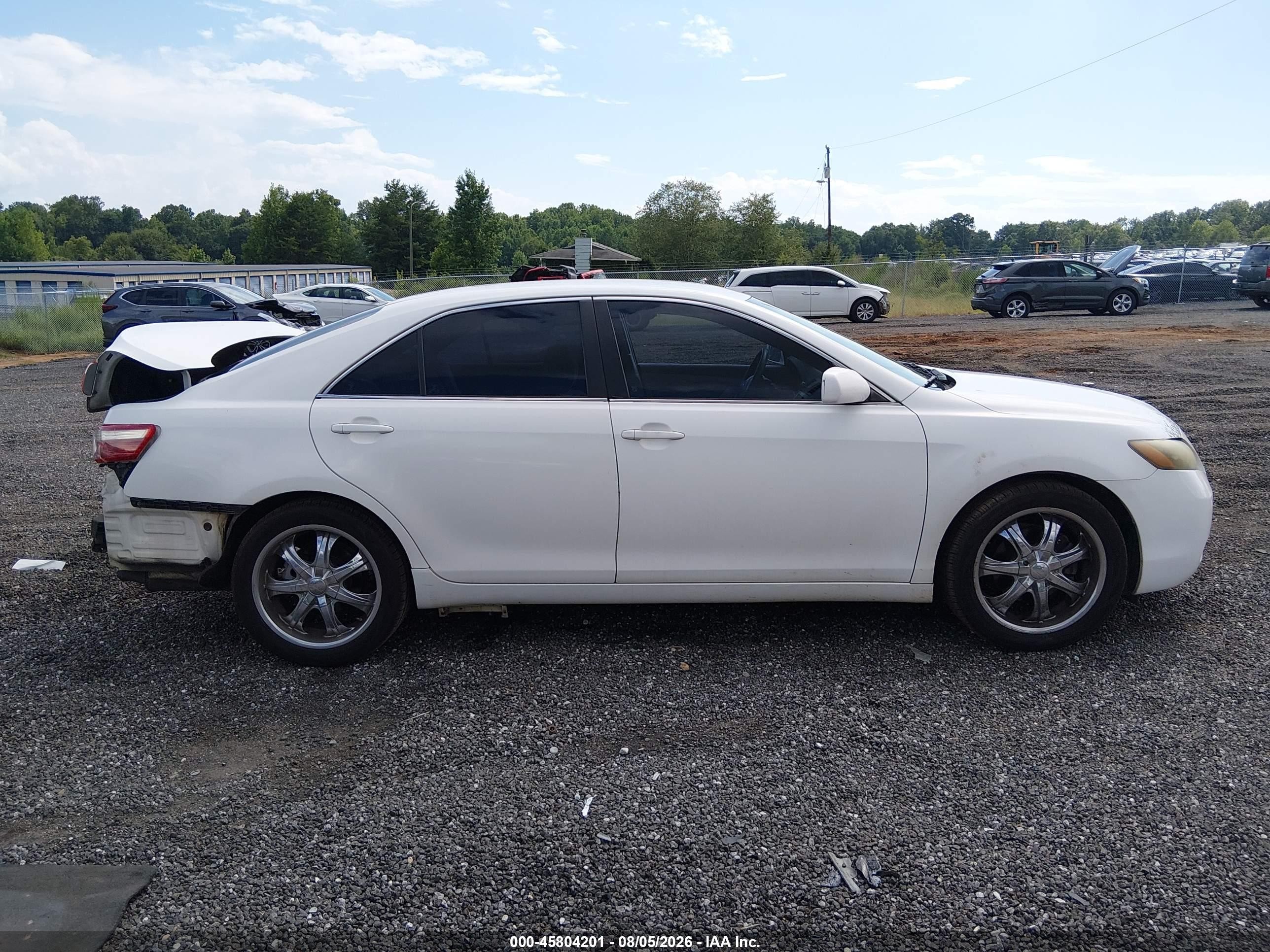 2008 Toyota Camry Le White vin: 4T1BE46K68U737116