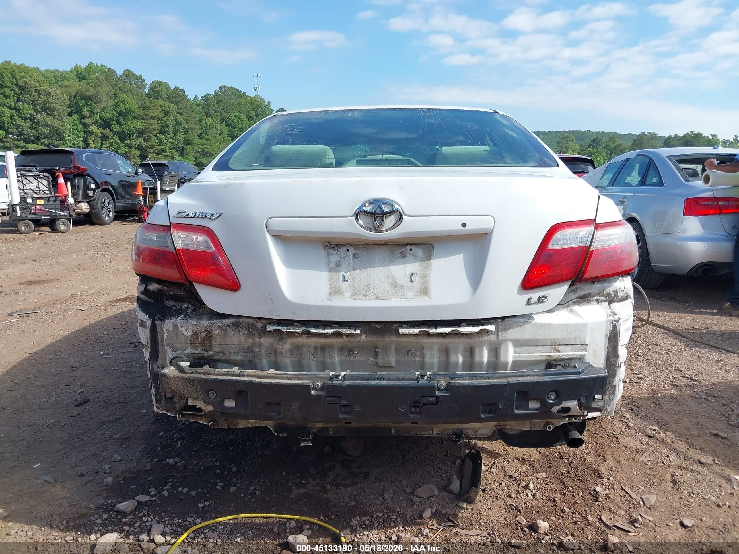 2008 Toyota Camry Le White vin: 4T1BE46K68U760184