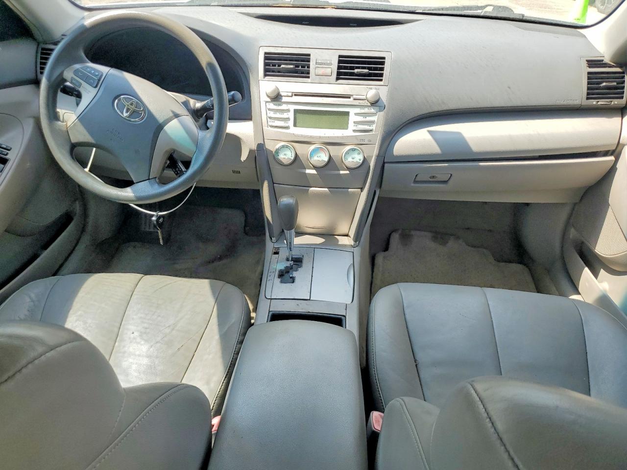 2009 Toyota Camry Le Silver vin: 4T1BE46K69U297741