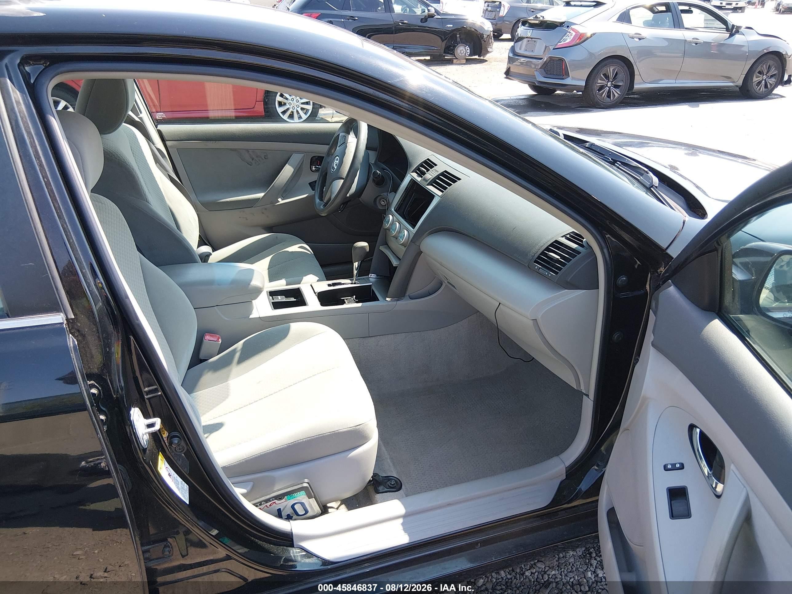 2009 Toyota Camry Le Black vin: 4T1BE46K69U321004