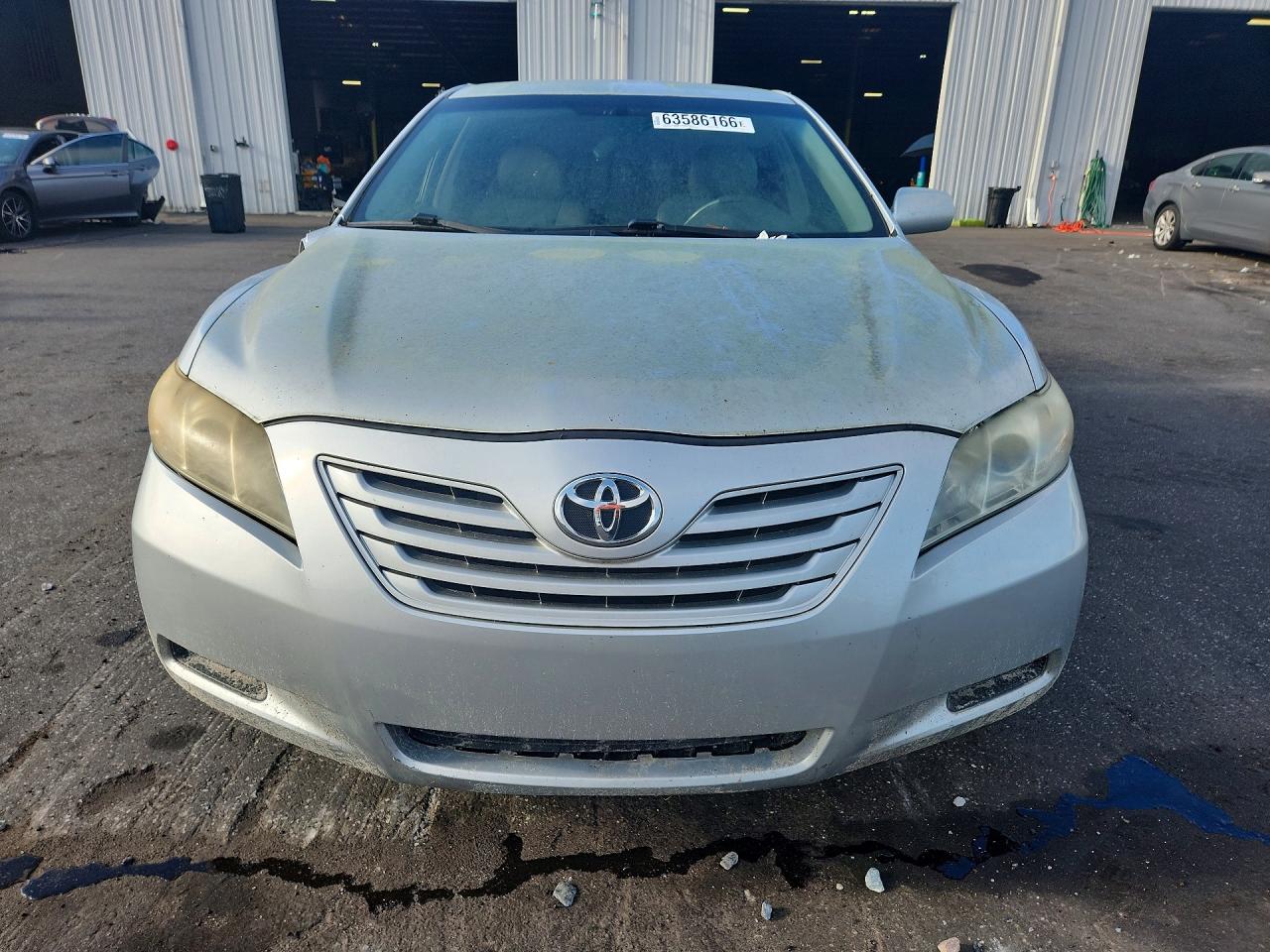 2009 Toyota Camry Le Серебряный vin: 4T1BE46K69U324162