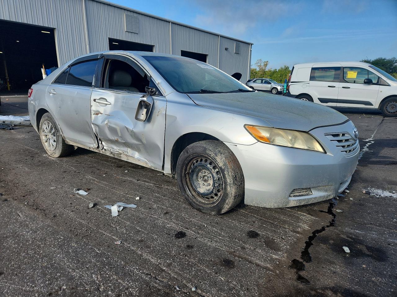 2009 Toyota Camry Le Серебряный vin: 4T1BE46K69U324162
