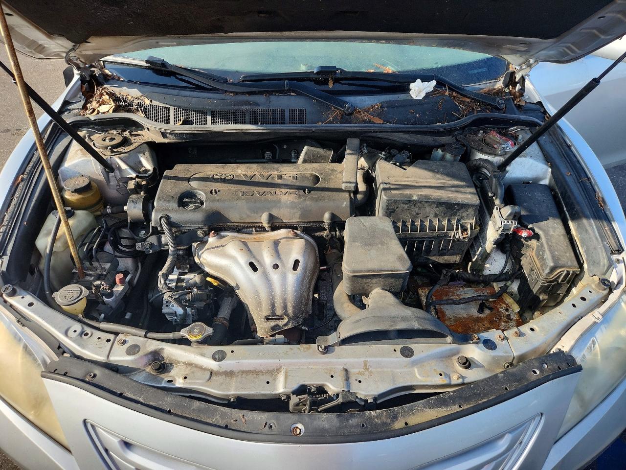 2009 Toyota Camry Le Серебряный vin: 4T1BE46K69U324162