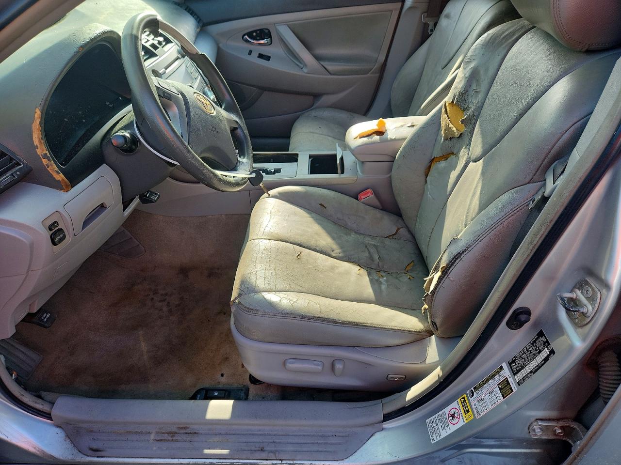 2009 Toyota Camry Le Серебряный vin: 4T1BE46K69U324162