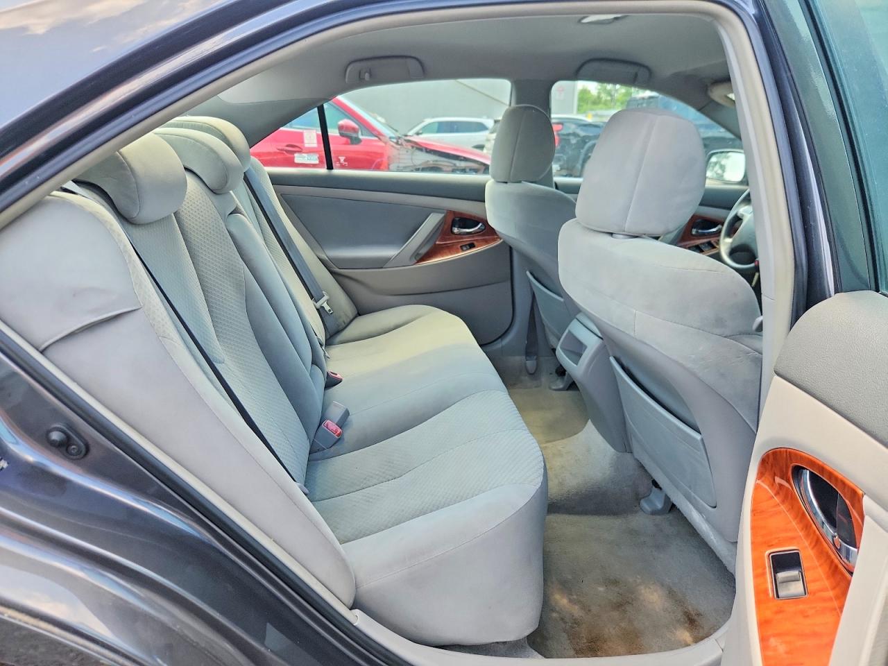 2009 Toyota Camry Le Gray vin: 4T1BE46K69U334805