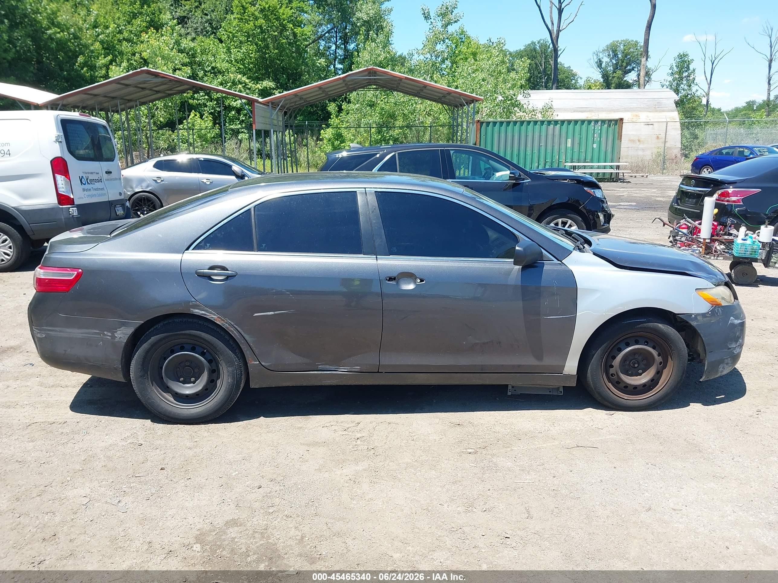 2009 Toyota Camry Le Gray vin: 4T1BE46K69U348848