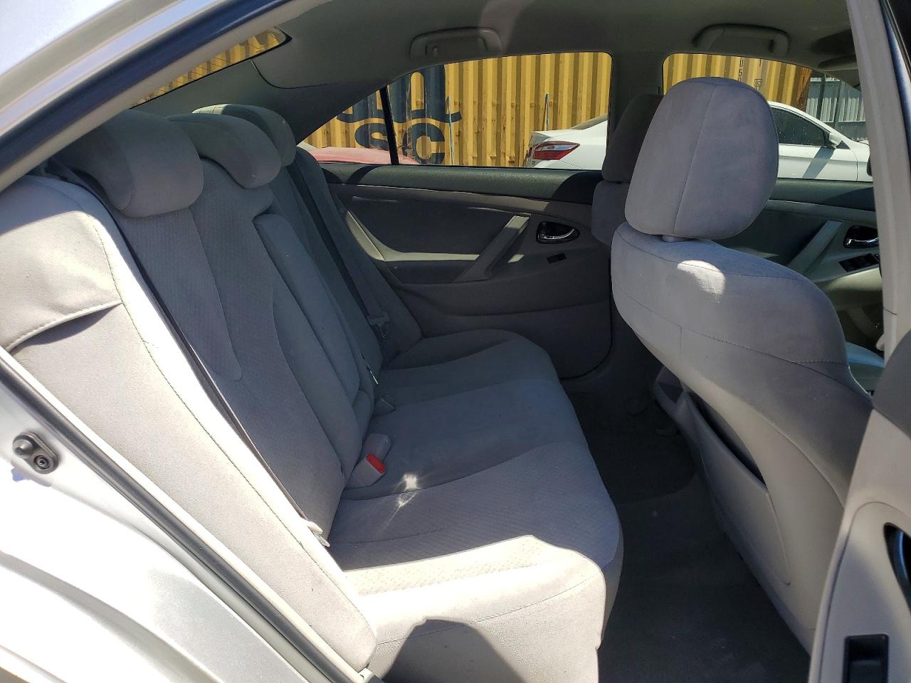 2009 Toyota Camry Le Gray vin: 4T1BE46K69U353550
