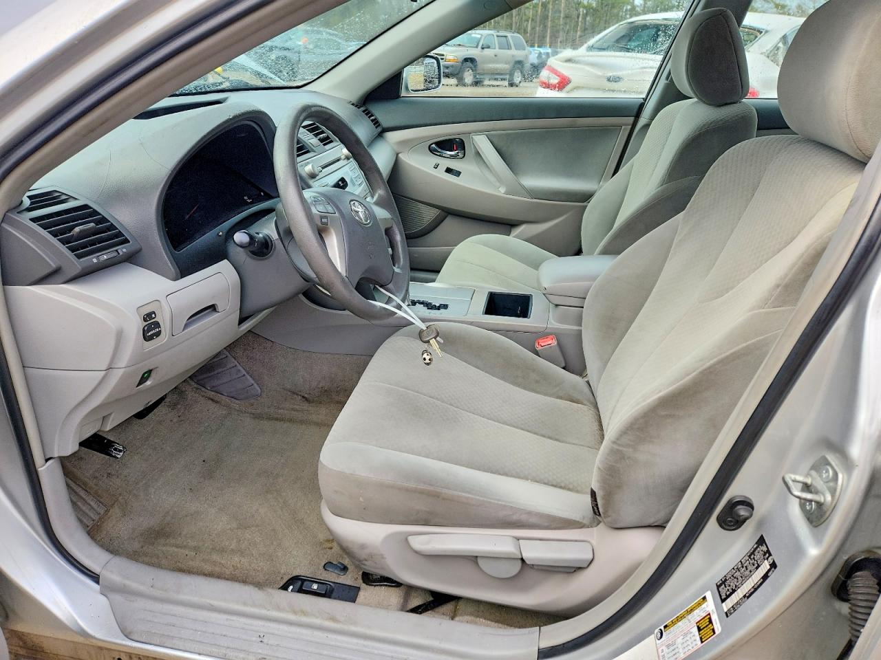 2009 Toyota Camry Base Silver vin: 4T1BE46K69U358604