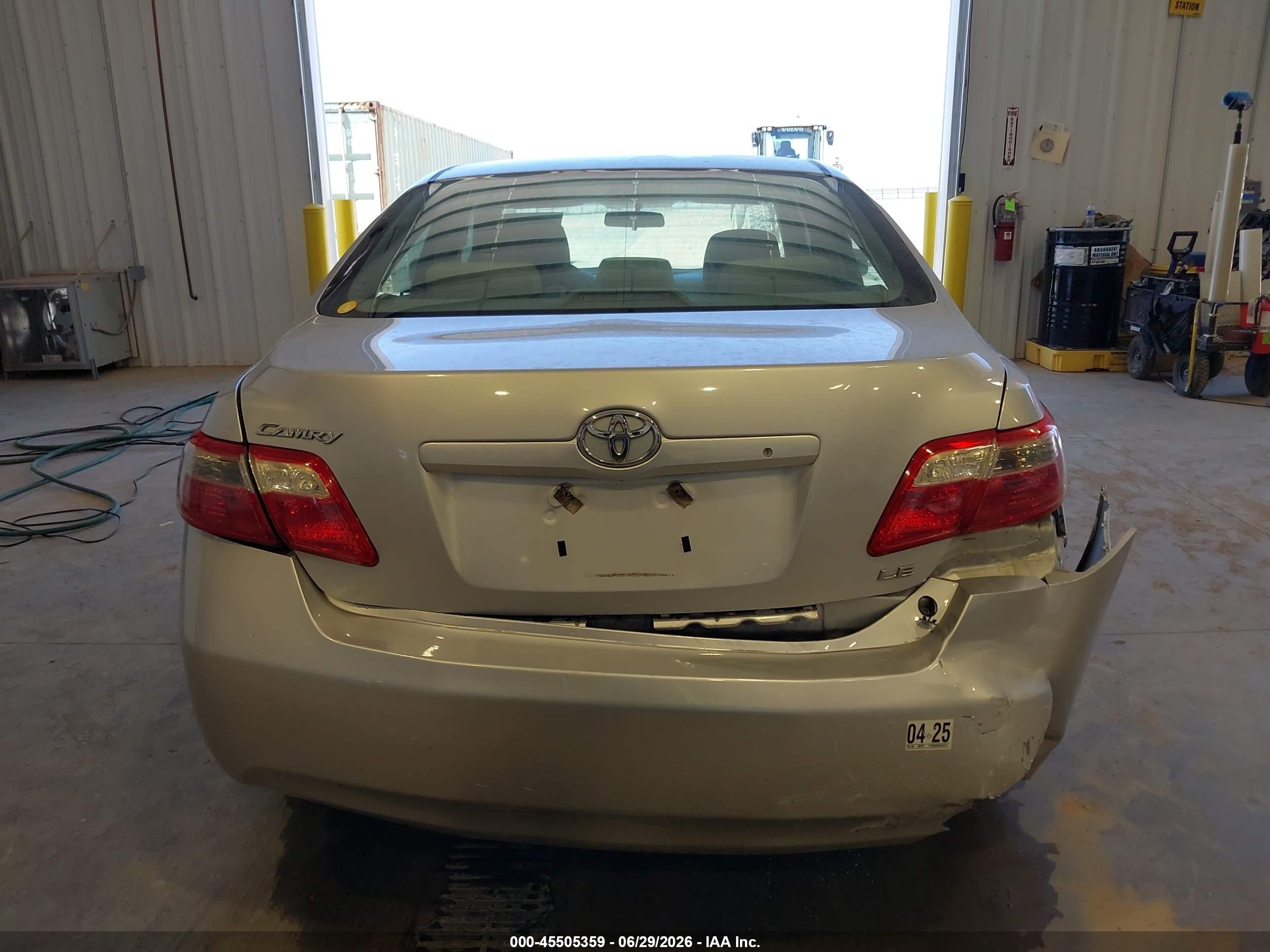 2009 Toyota Camry Le Silver vin: 4T1BE46K69U403511