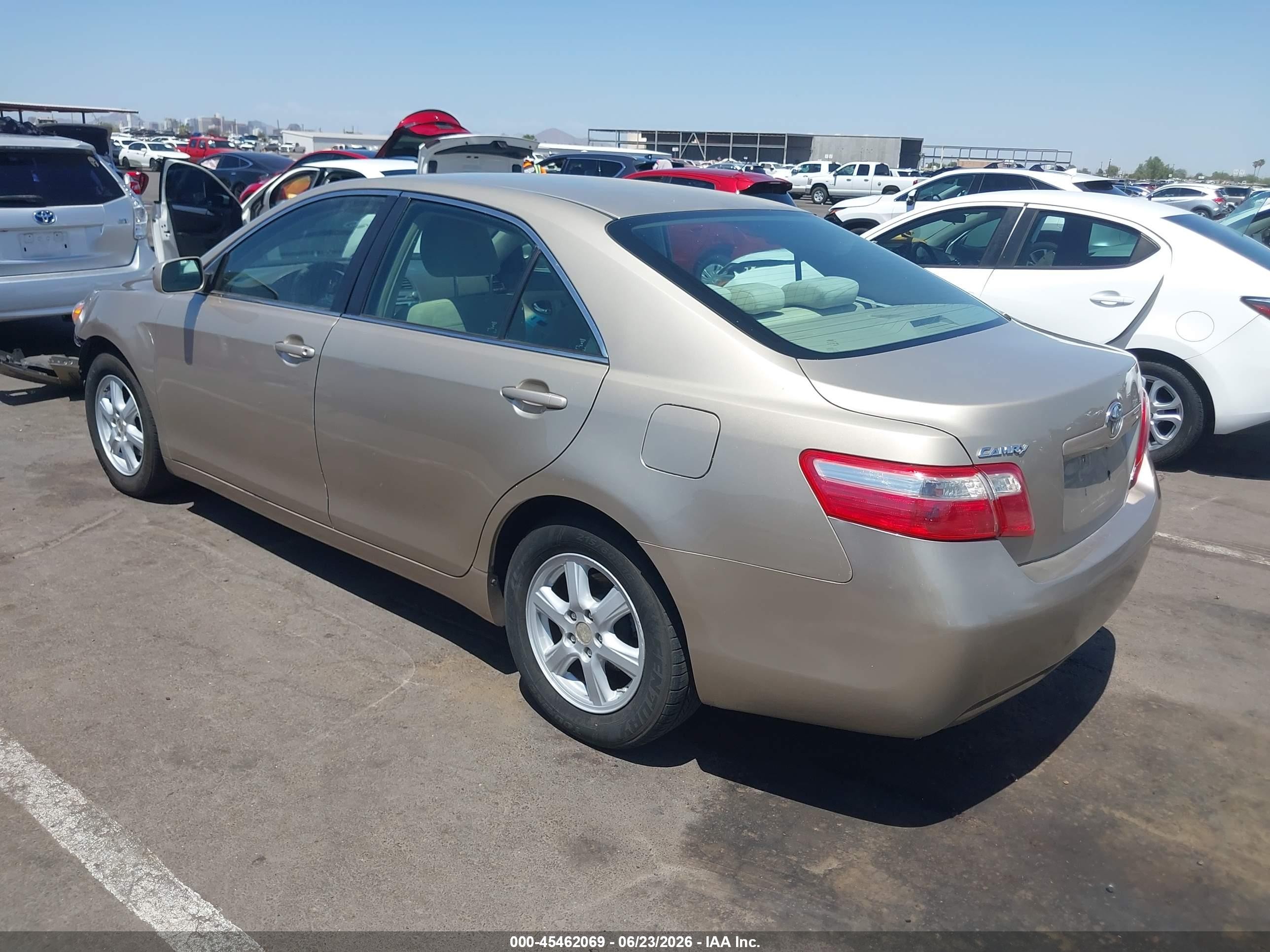 2009 Toyota Camry Le Champagne vin: 4T1BE46K69U405131