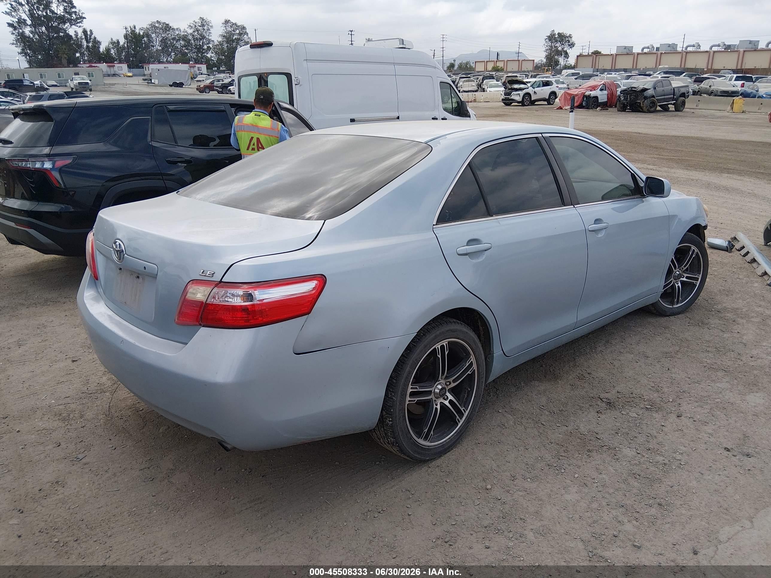 2009 Toyota Camry Le Blue vin: 4T1BE46K69U803293