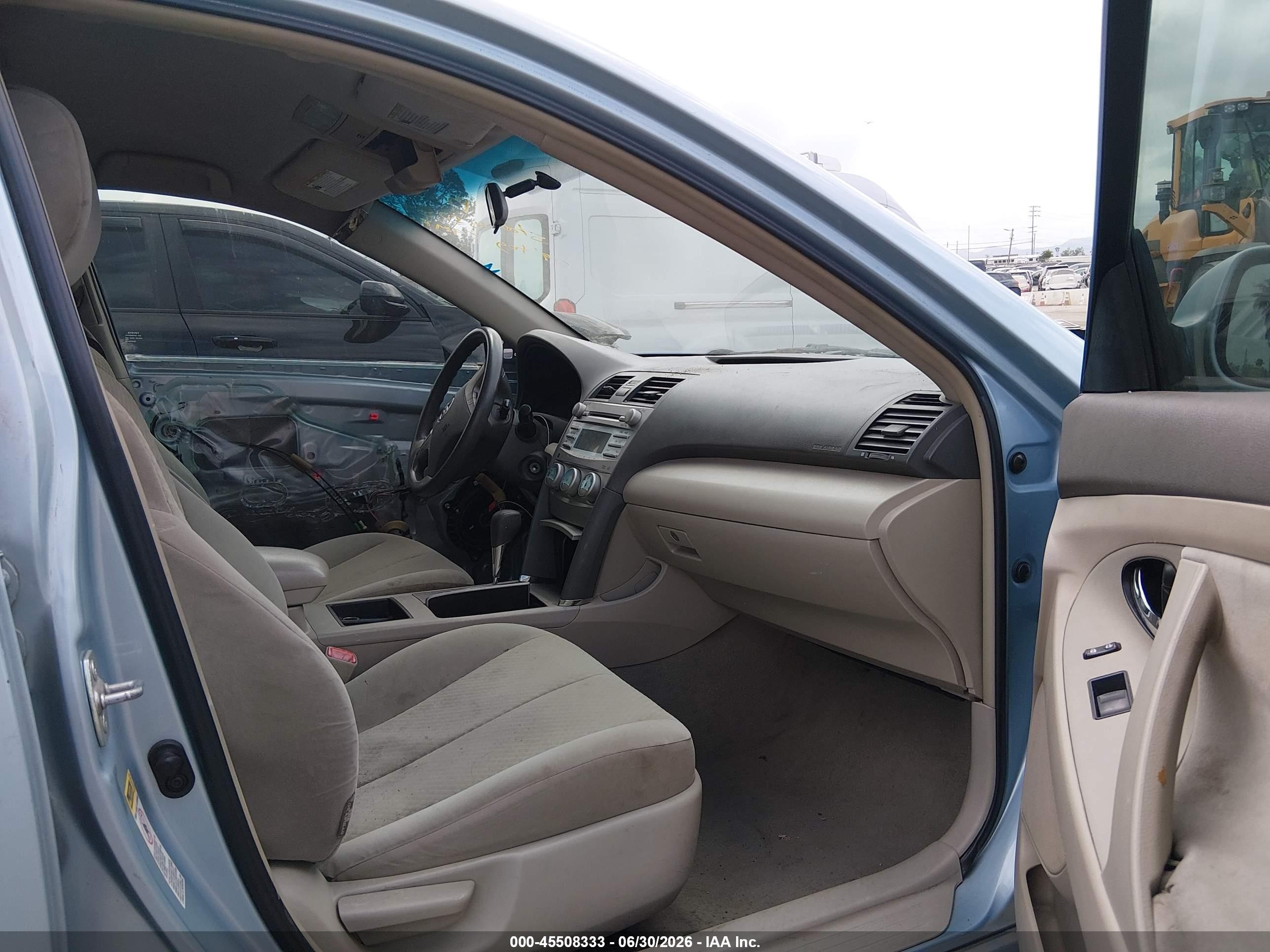2009 Toyota Camry Le Blue vin: 4T1BE46K69U803293