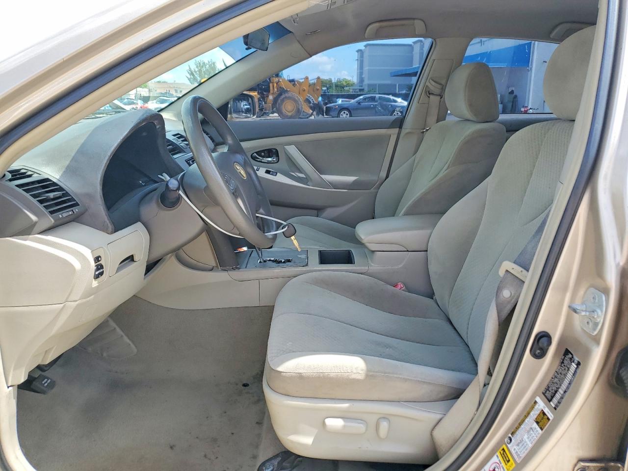 2009 Toyota Camry Le Золотой vin: 4T1BE46K69U817419