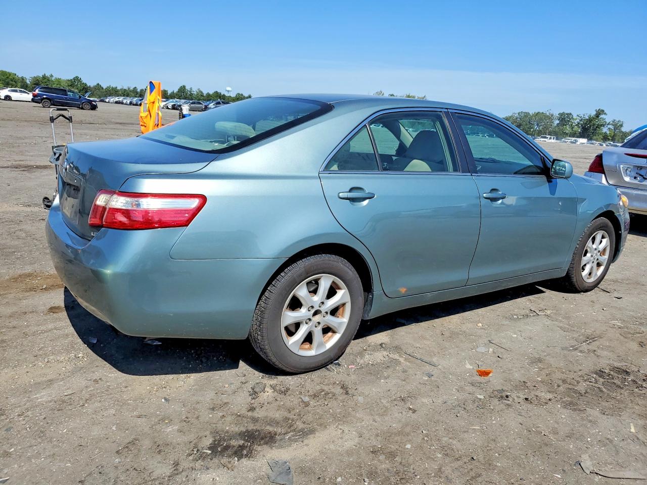 2009 Toyota Camry Le Gray vin: 4T1BE46K69U820322