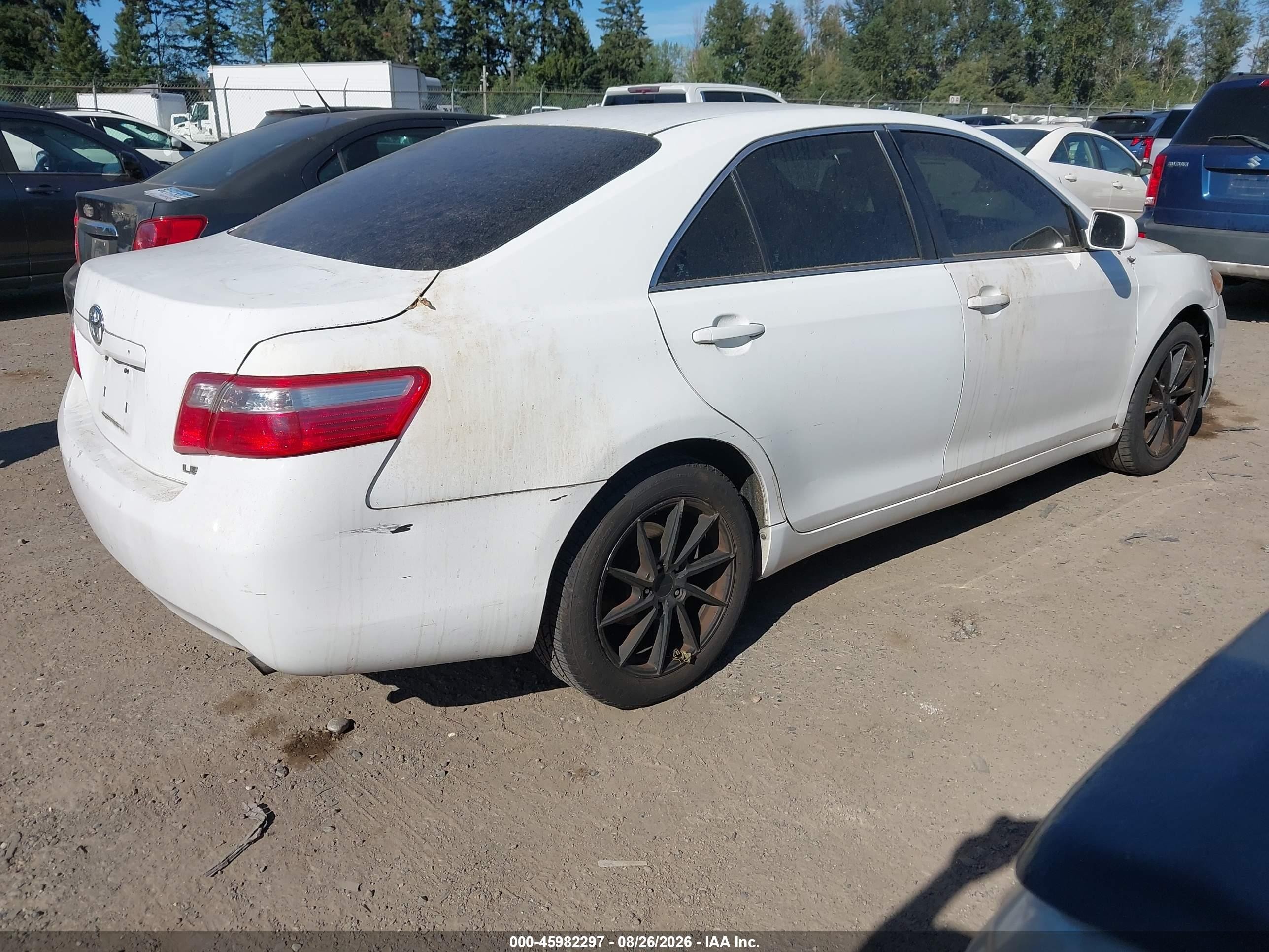 2009 Toyota Camry Le White vin: 4T1BE46K69U823737
