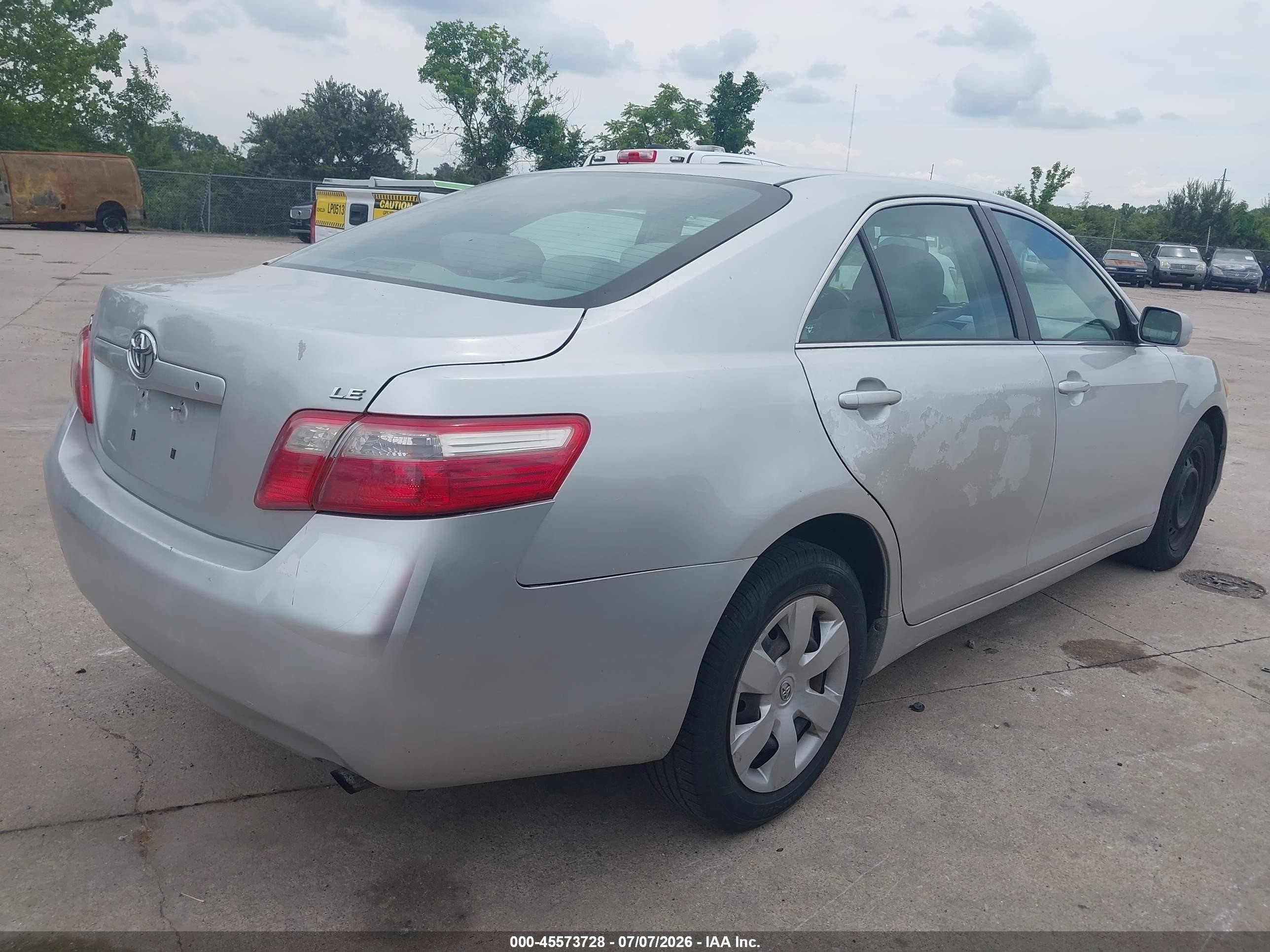 2009 Toyota Camry Le Silver vin: 4T1BE46K69U830977